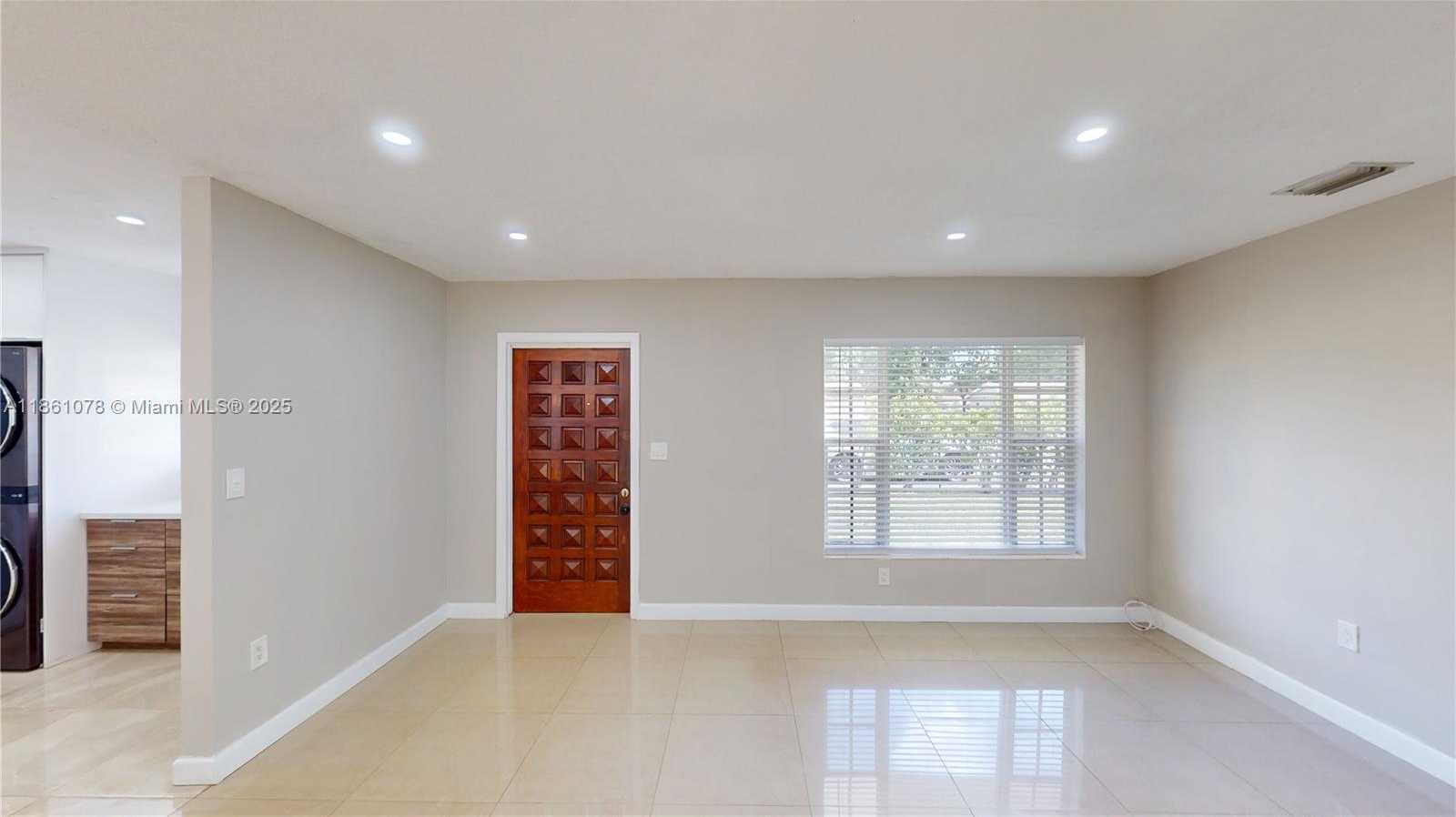 Small Image of 3354 NORTH WEST 181ST ST, Miami Gardens Number 11