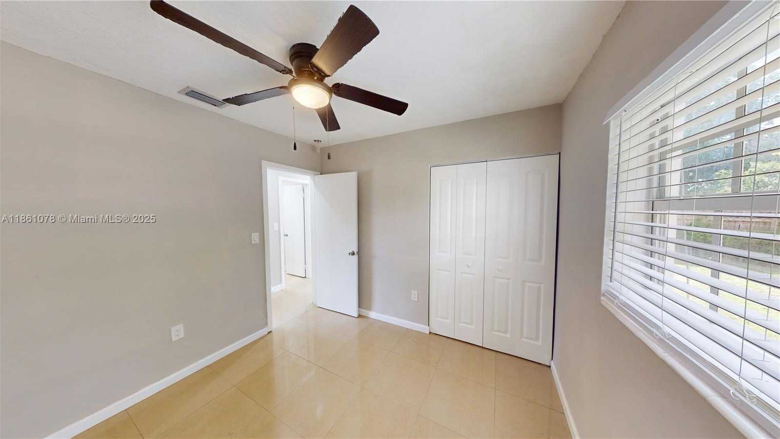 Small Image of 3354 NORTH WEST 181ST ST, Miami Gardens Number 16
