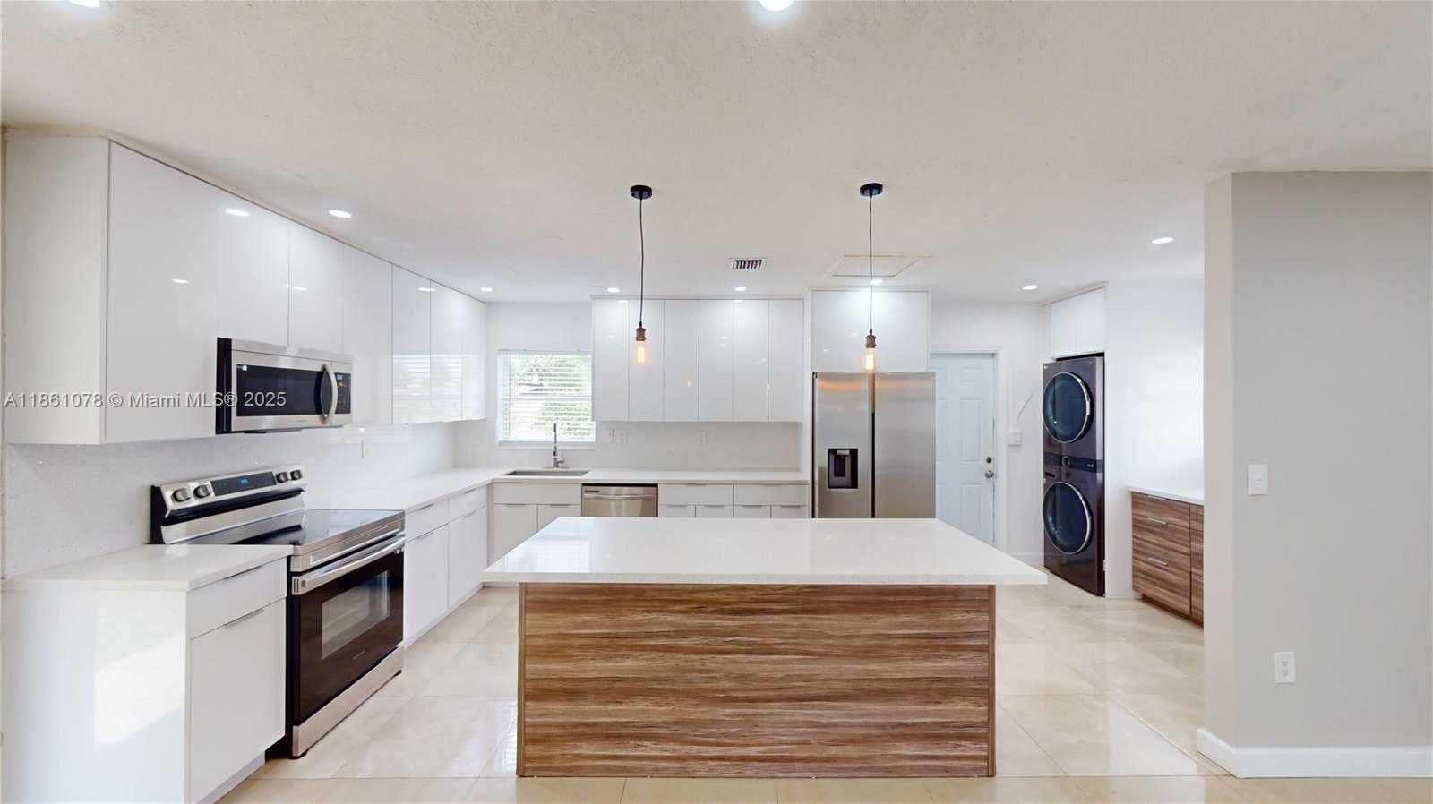 Small Image of 3354 NORTH WEST 181ST ST, Miami Gardens Number 3