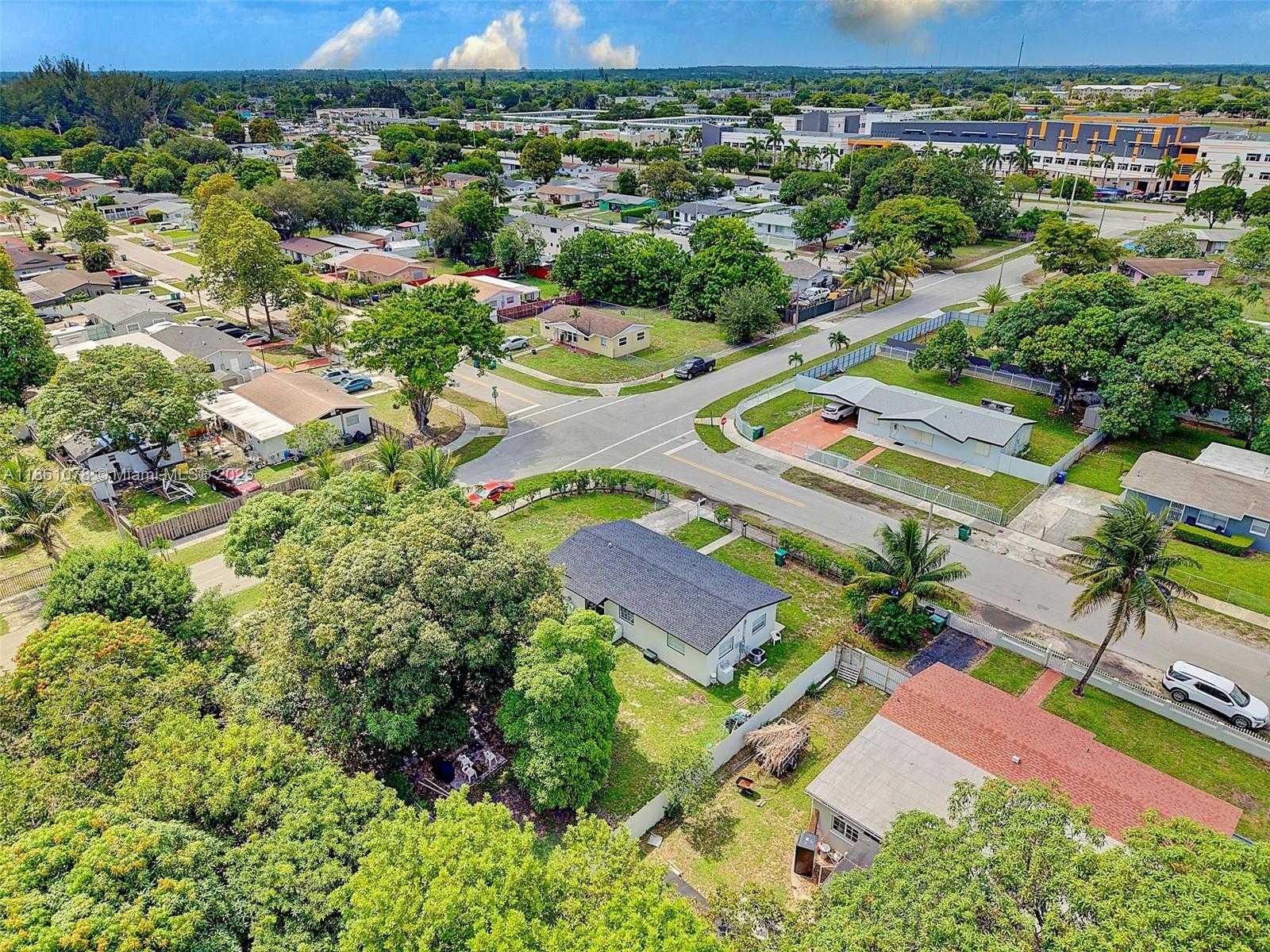 Small Image of 3354 NORTH WEST 181ST ST, Miami Gardens Number 32