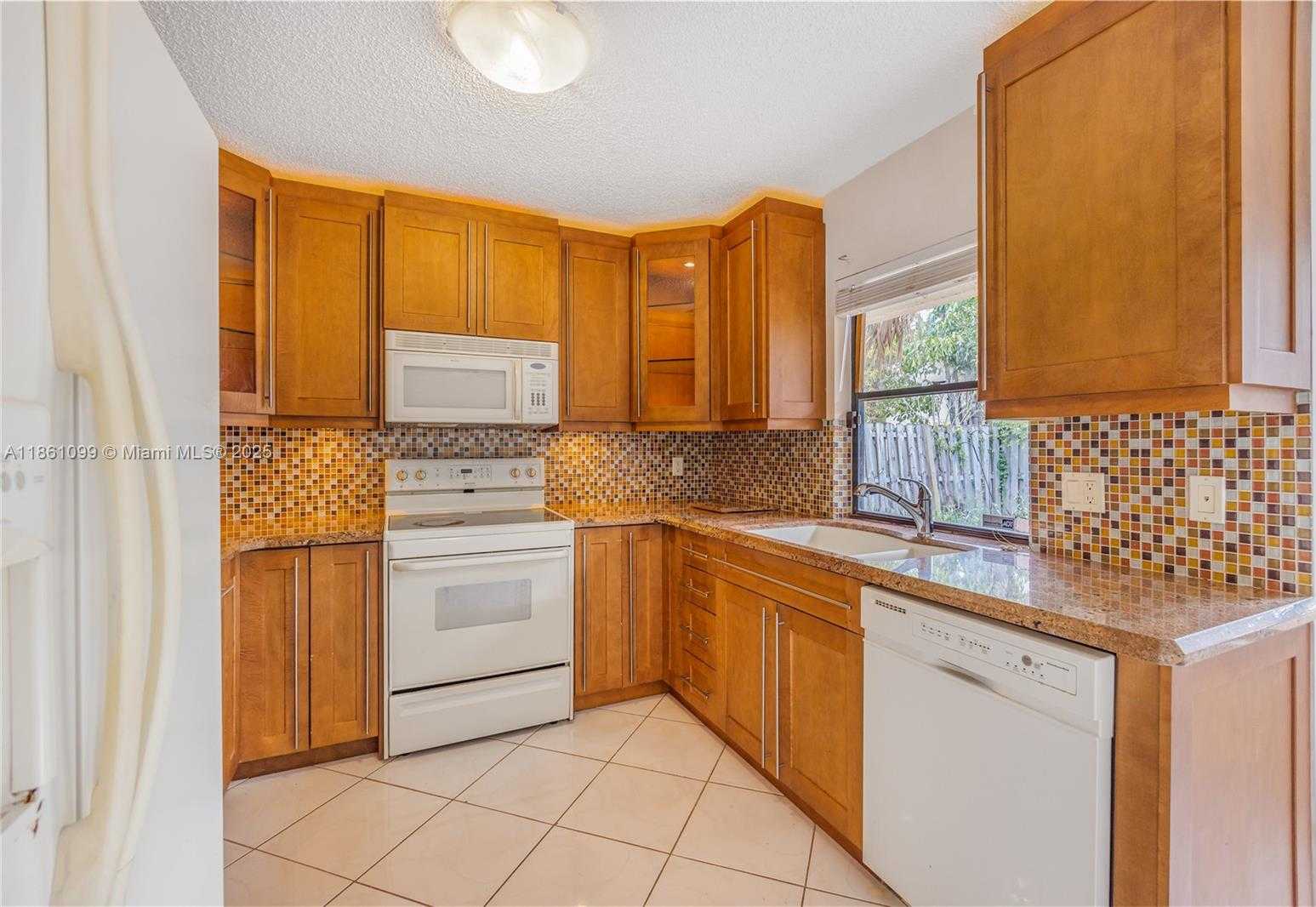 Small Image of 5535 ETON CT, Boca Raton Number 22