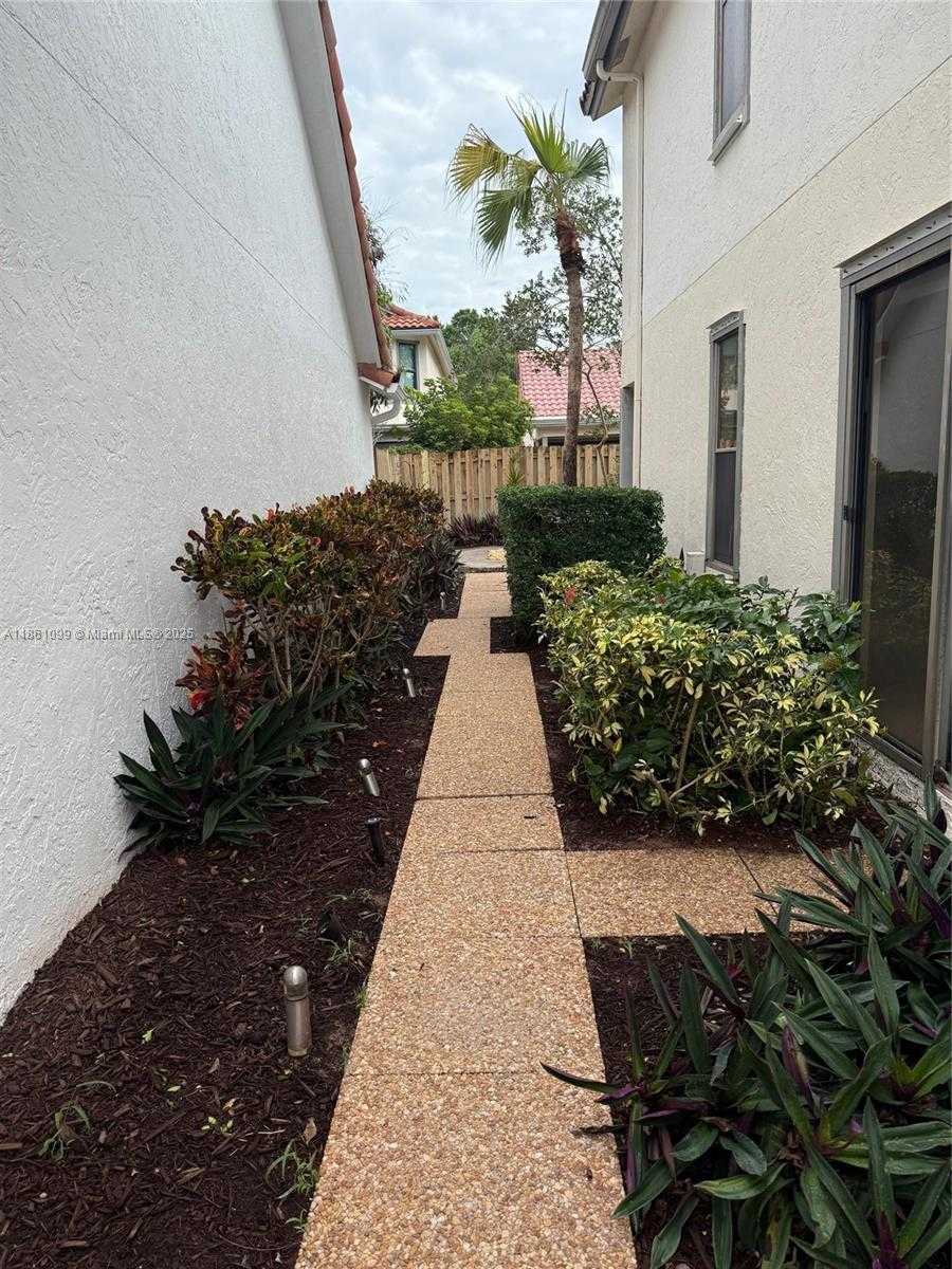 Small Image of 5535 ETON CT, Boca Raton Number 49