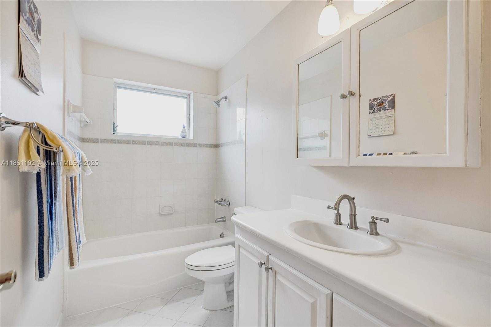 Small Image of 8571 NORTH WEST 15TH CT, Pembroke Pines Number 16