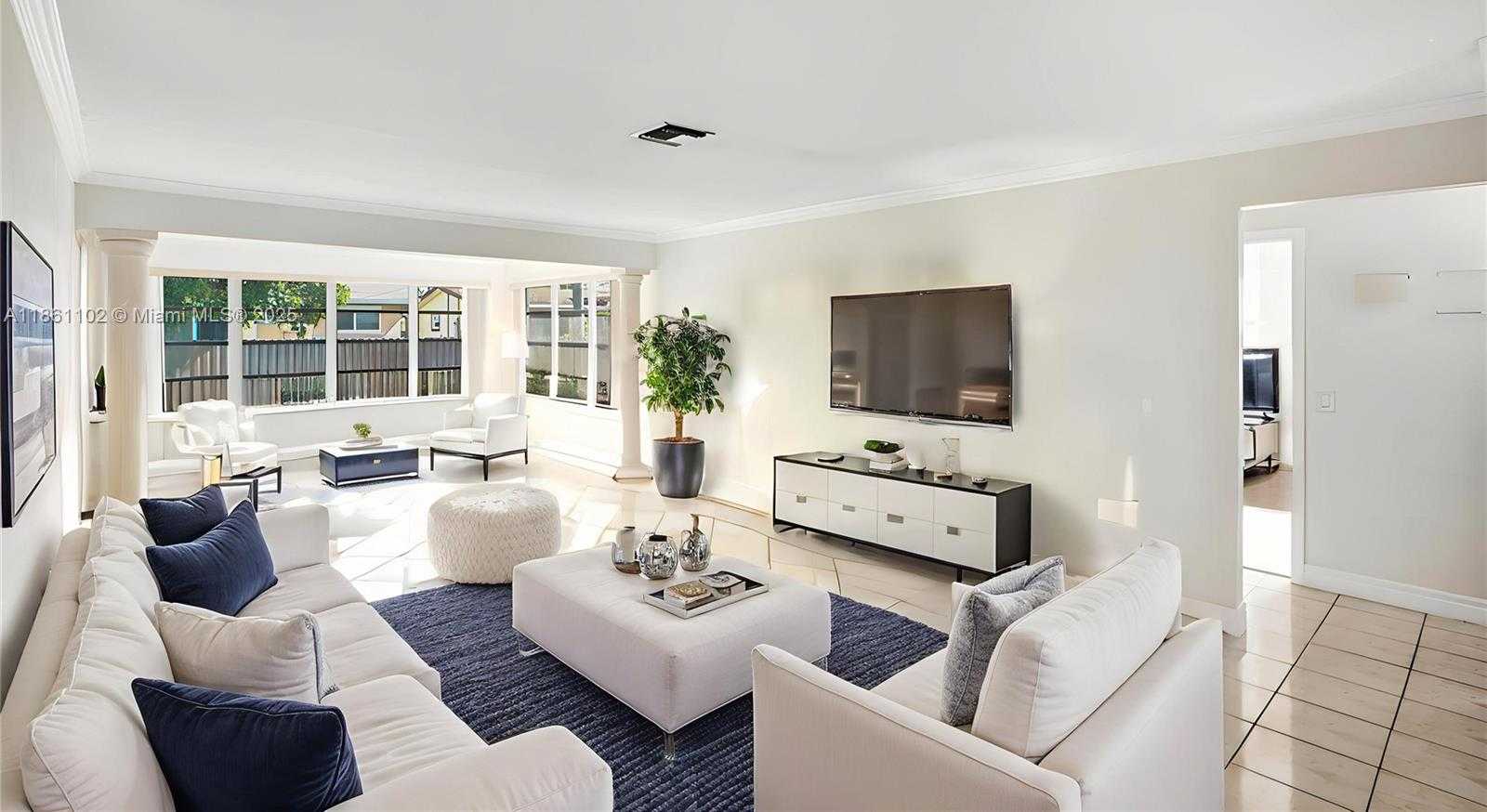 Small Image of 8571 NORTH WEST 15TH CT, Pembroke Pines Number 9