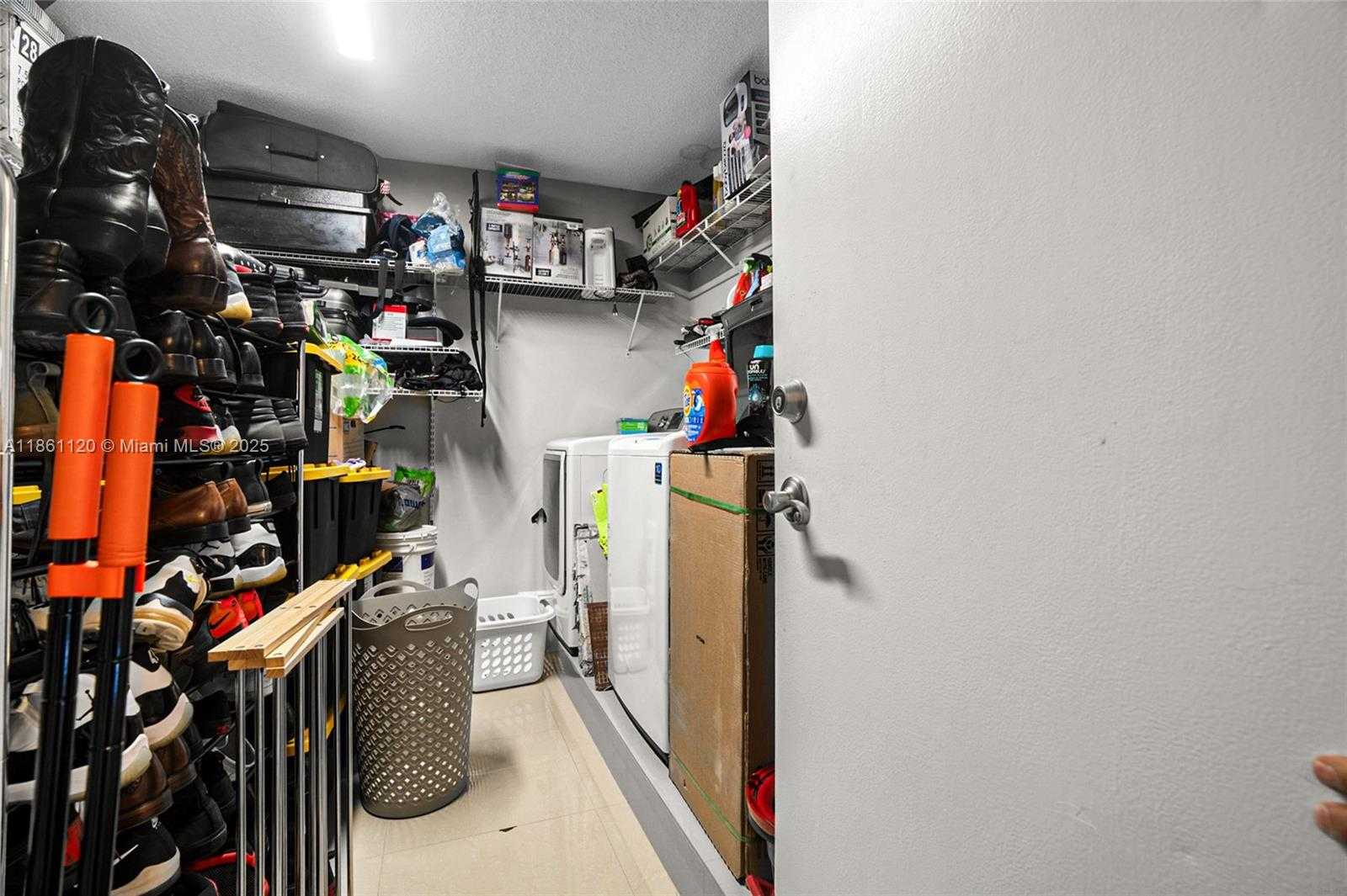 Small Image of 20110 NORTH WEST 83RD PL, Hialeah Number 21