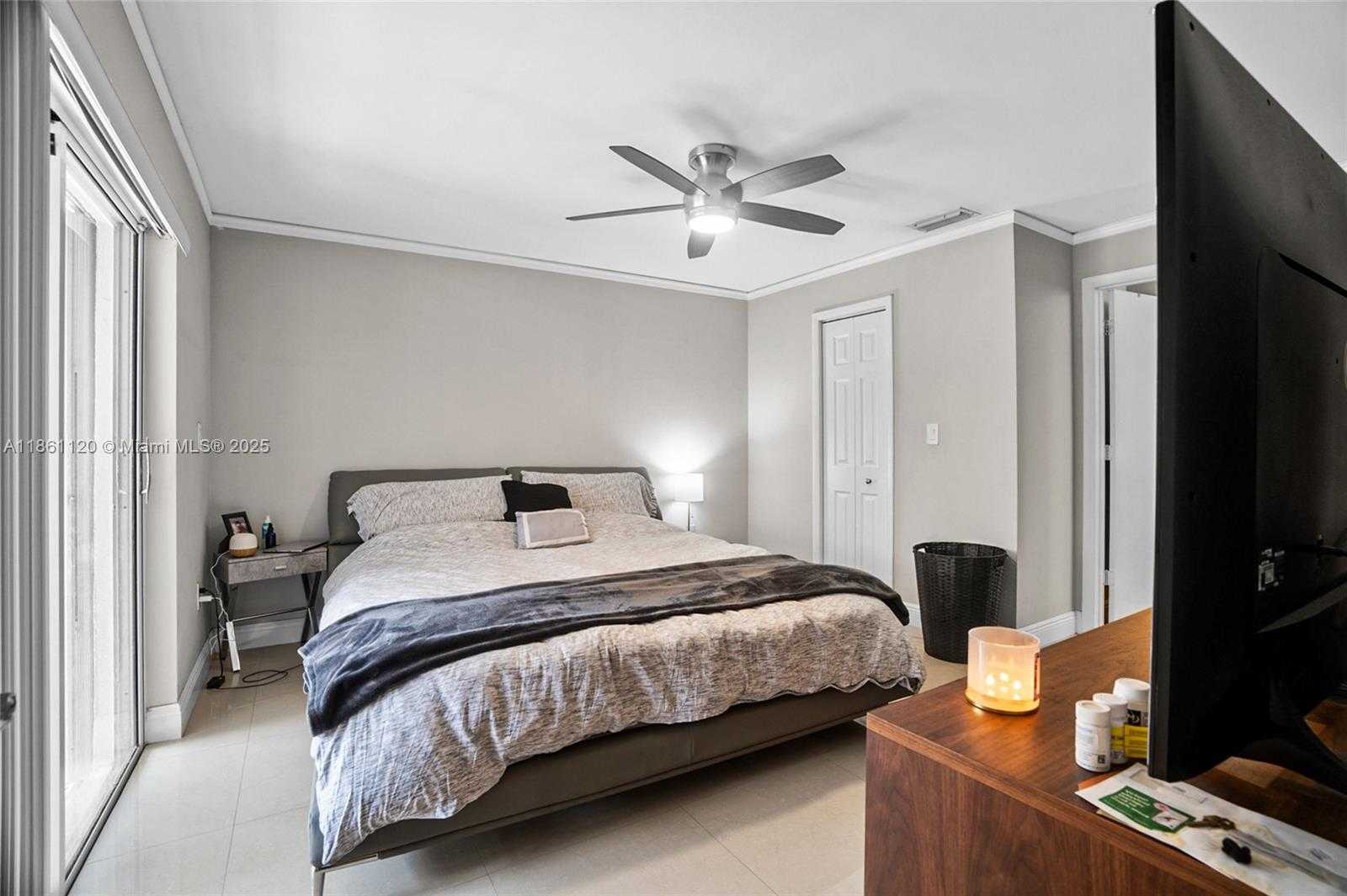 Small Image of 20110 NORTH WEST 83RD PL, Hialeah Number 22