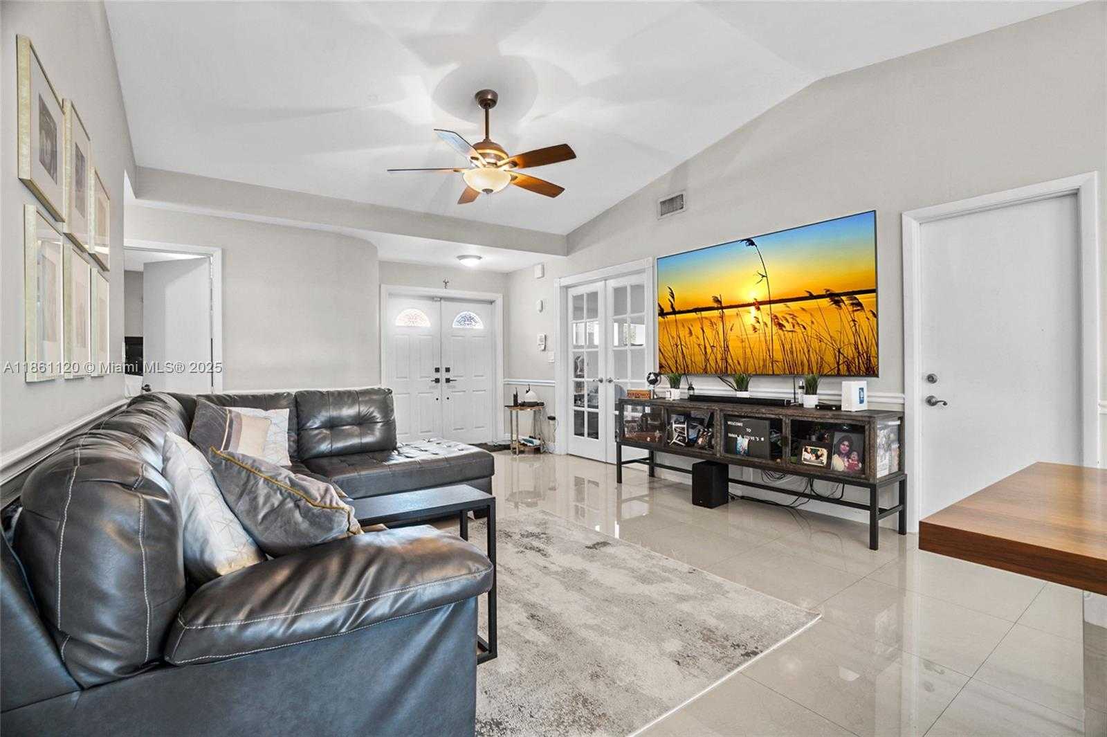 Small Image of 20110 NORTH WEST 83RD PL, Hialeah Number 8
