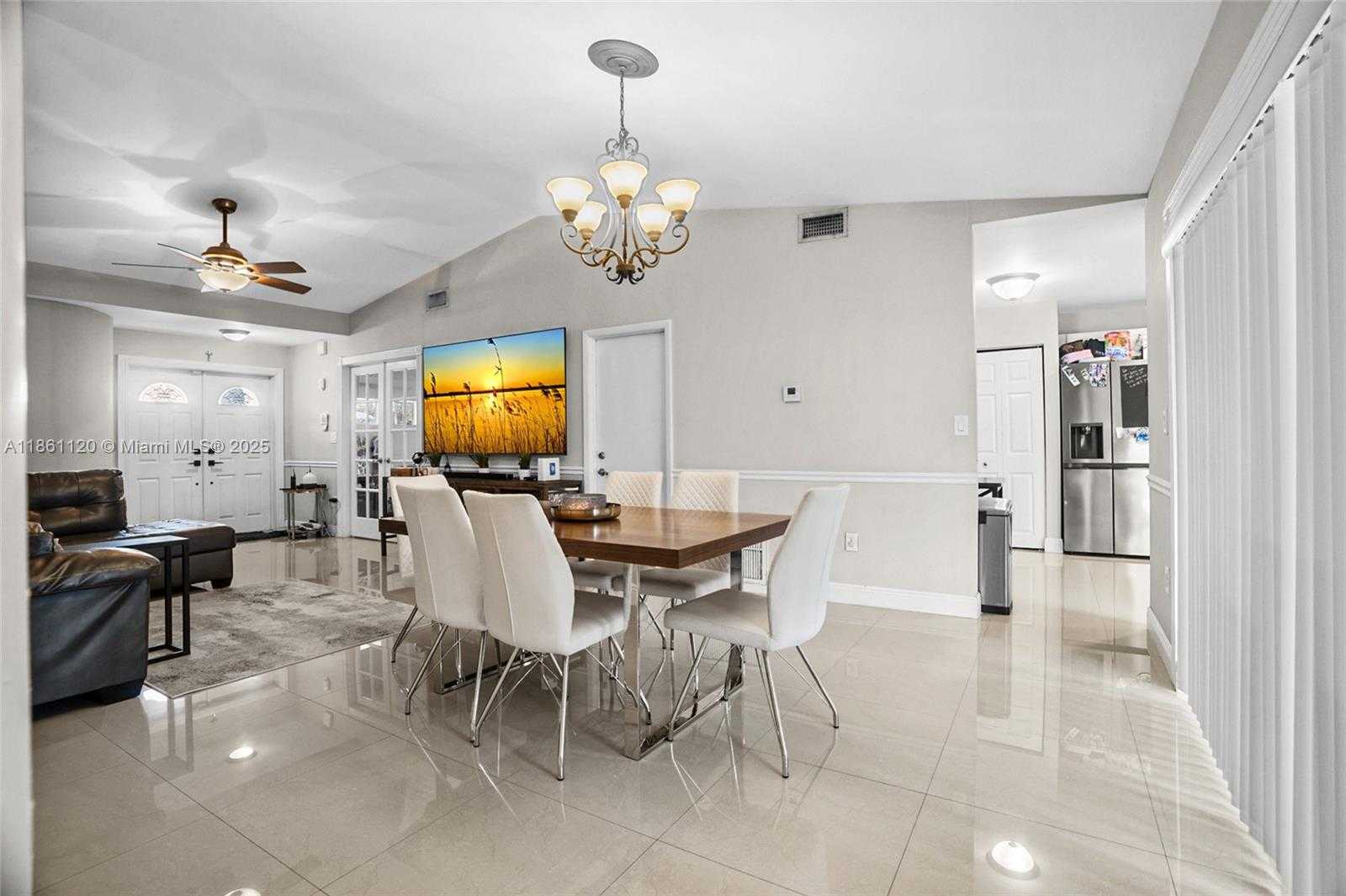 Small Image of 20110 NORTH WEST 83RD PL, Hialeah Number 9
