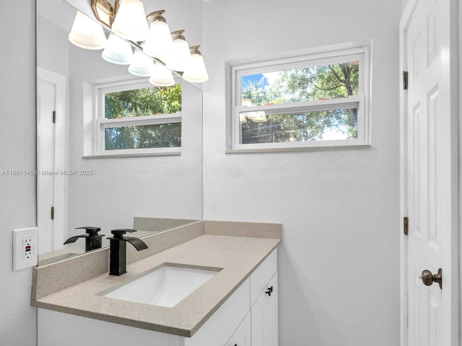 Small Image of 3781 NORTH WEST 192ND ST, Miami Gardens Number 26