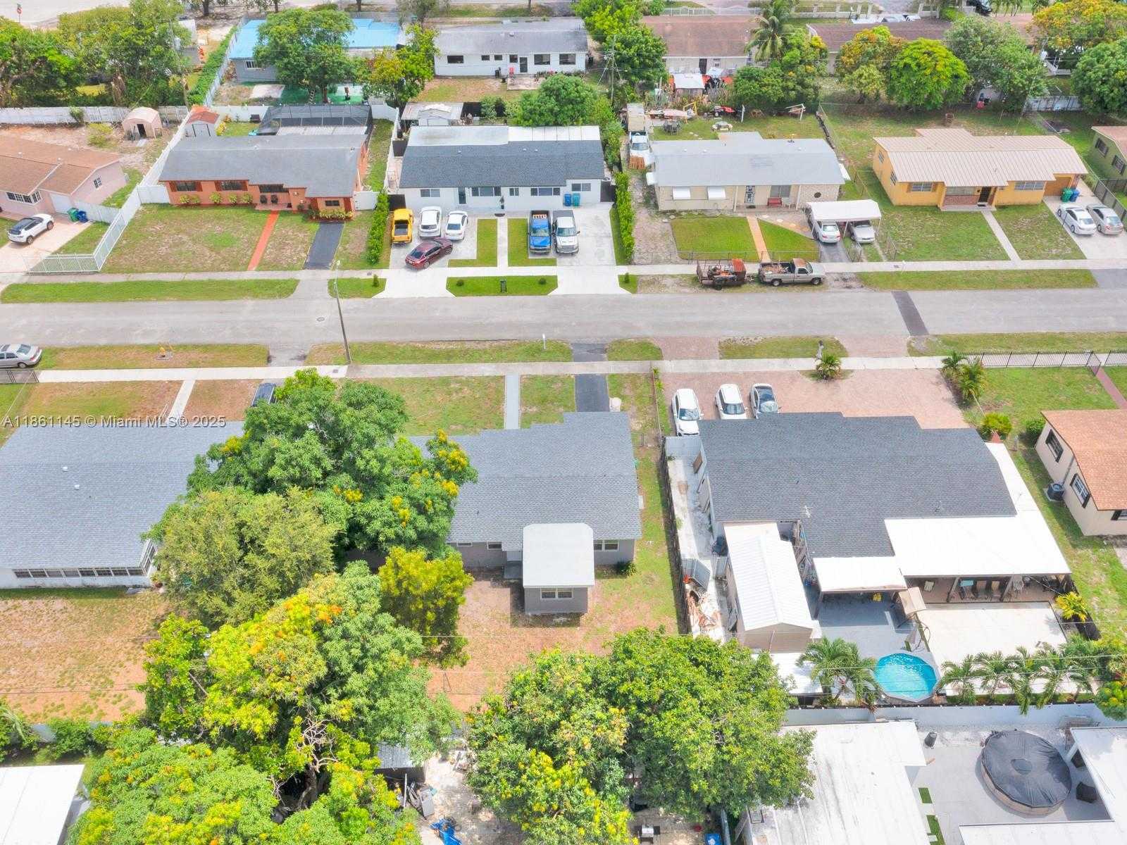 Small Image of 3781 NORTH WEST 192ND ST, Miami Gardens Number 37