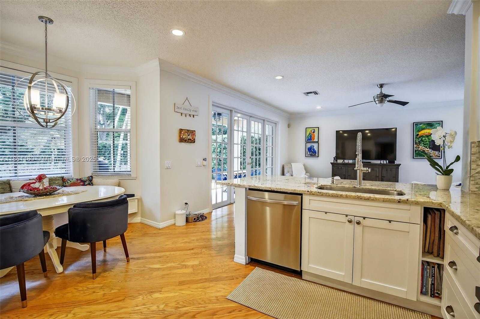 Small Image of 3989 PINEWOOD LN, Weston Number 13