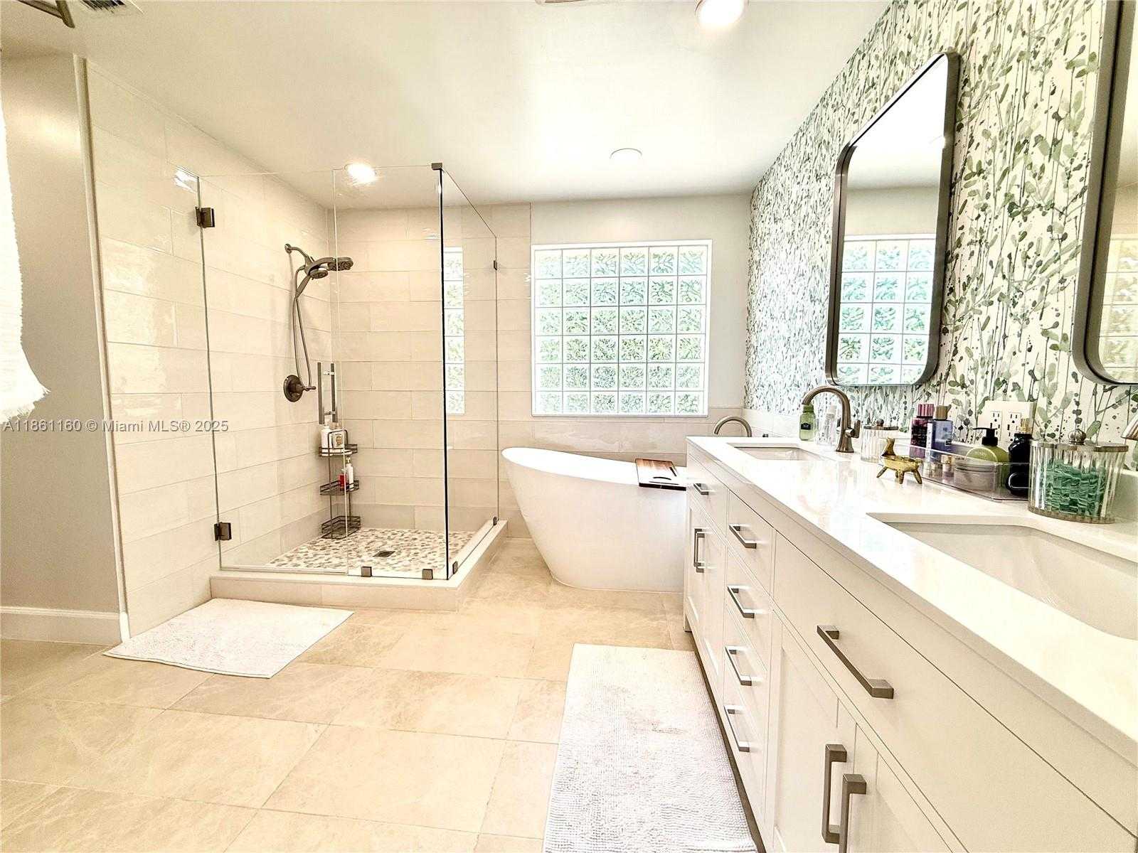 Small Image of 3989 PINEWOOD LN, Weston Number 25
