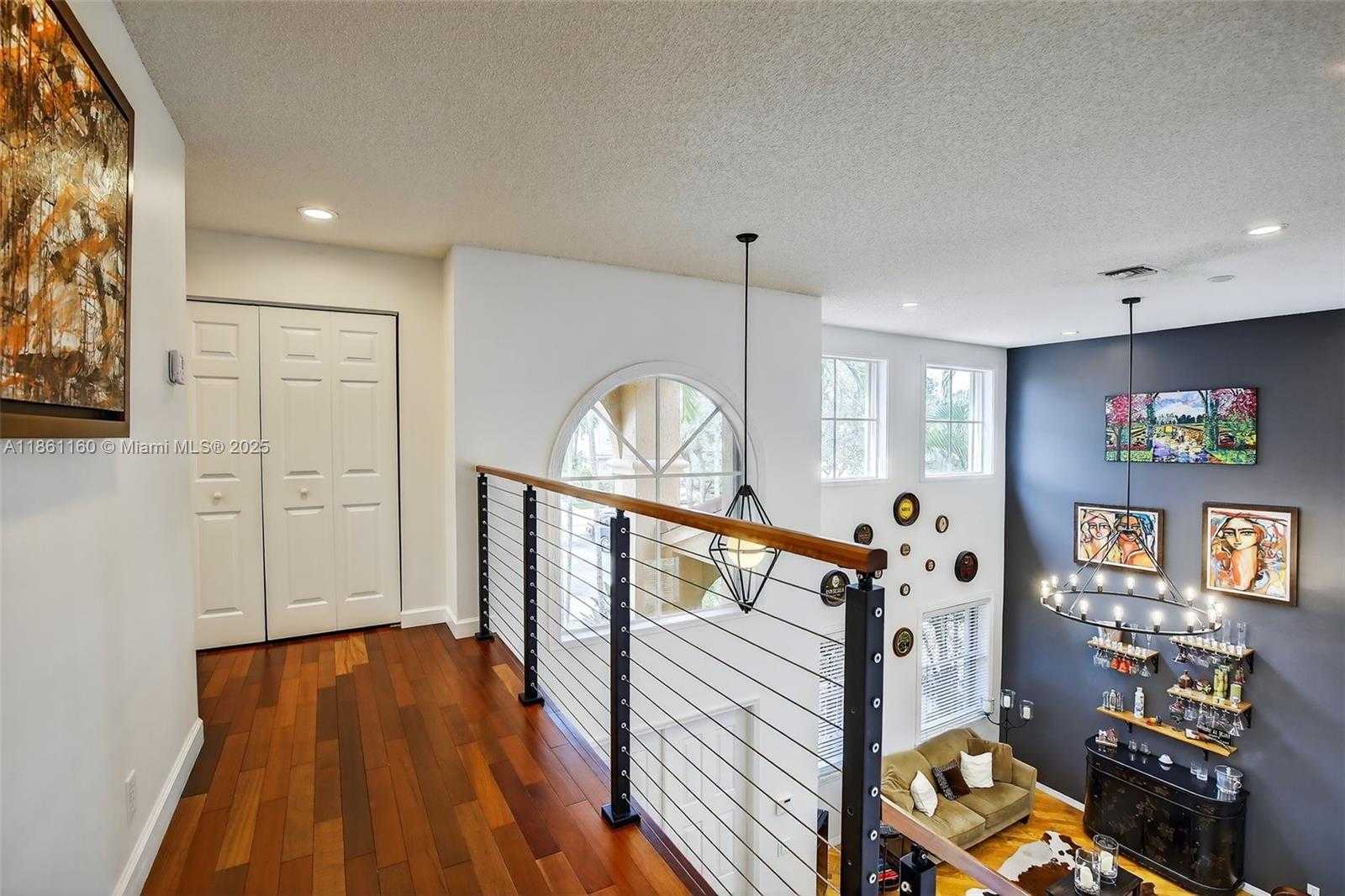 Small Image of 3989 PINEWOOD LN, Weston Number 26