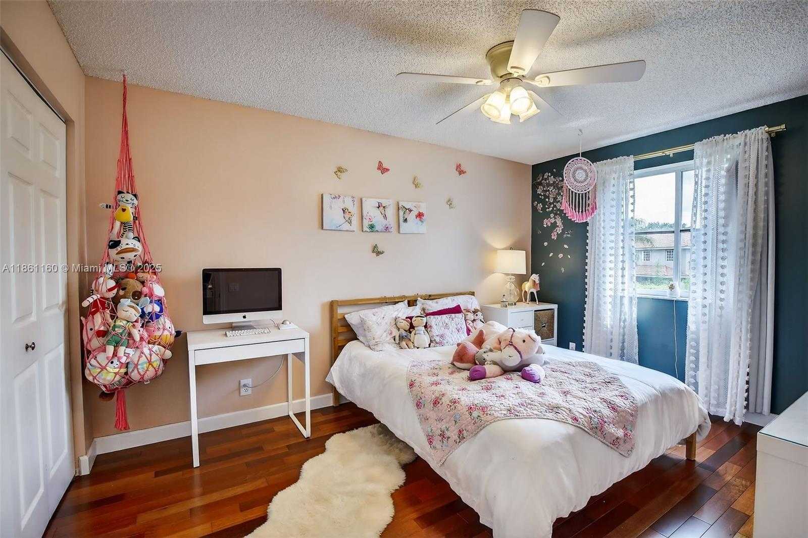 Small Image of 3989 PINEWOOD LN, Weston Number 27