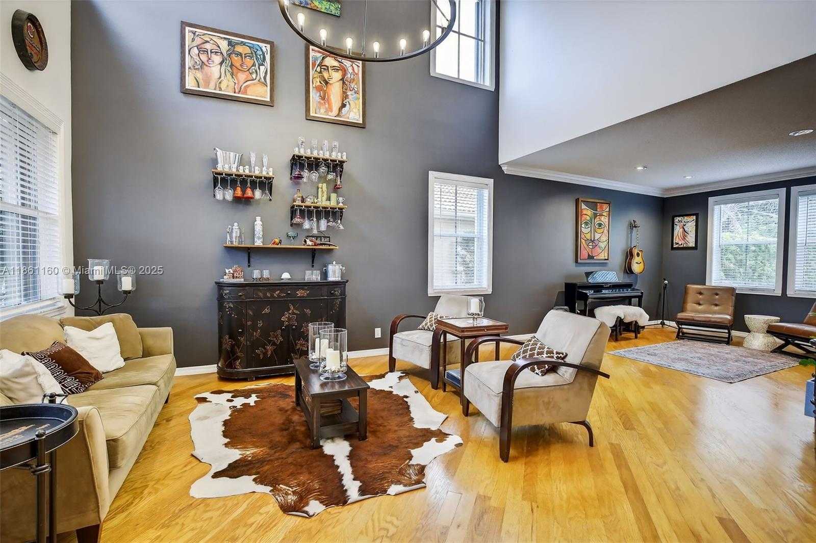 Small Image of 3989 PINEWOOD LN, Weston Number 3