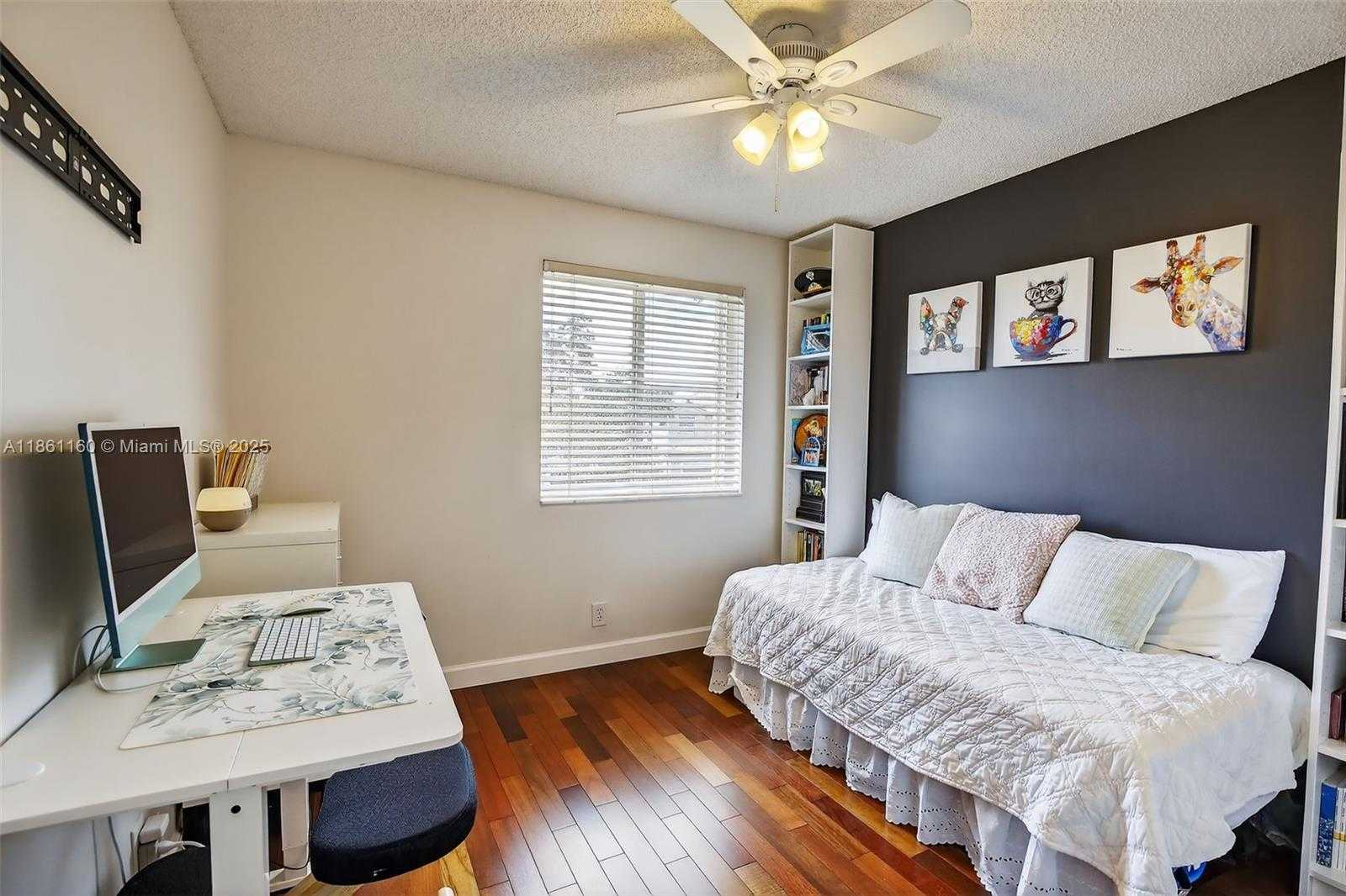 Small Image of 3989 PINEWOOD LN, Weston Number 32