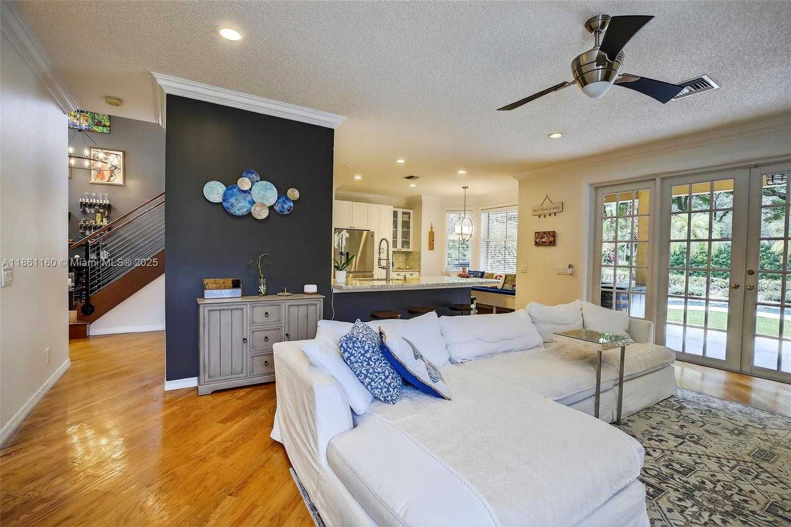 Small Image of 3989 PINEWOOD LN, Weston Number 9