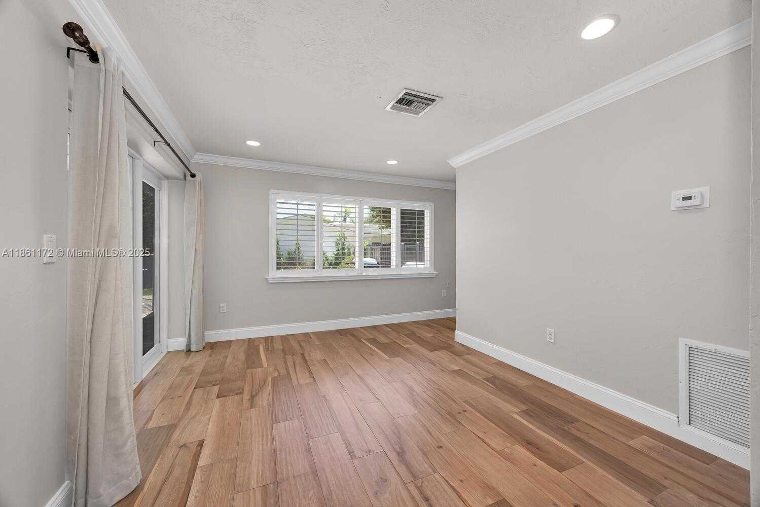 Small Image of 14701 SOUTH WEST 84TH CT, Palmetto Bay Number 20