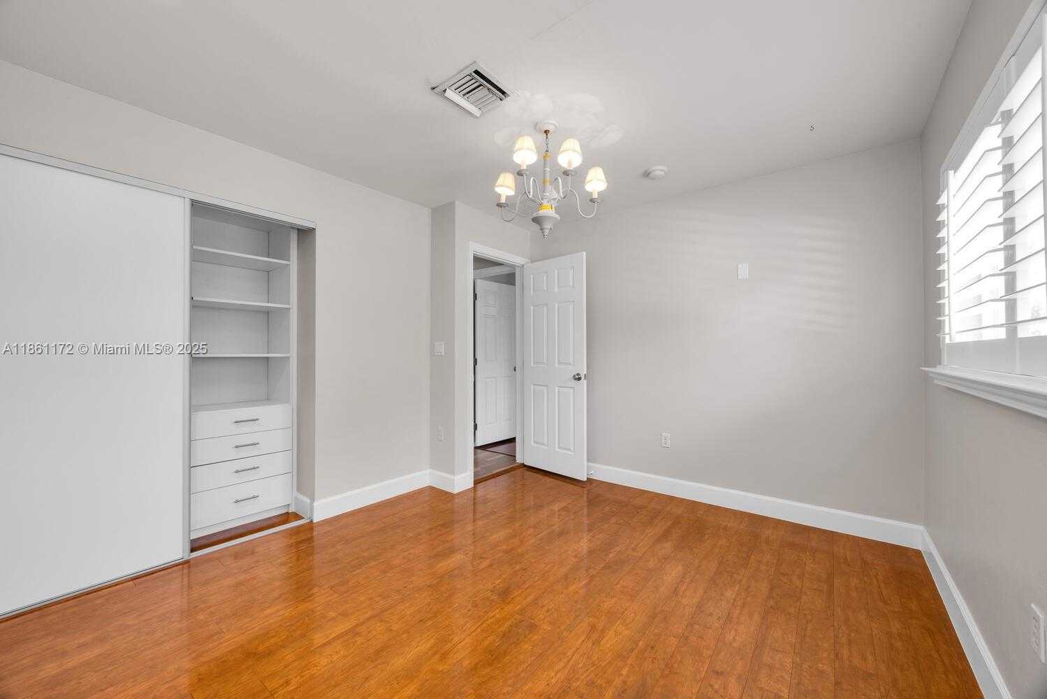 Small Image of 14701 SOUTH WEST 84TH CT, Palmetto Bay Number 40