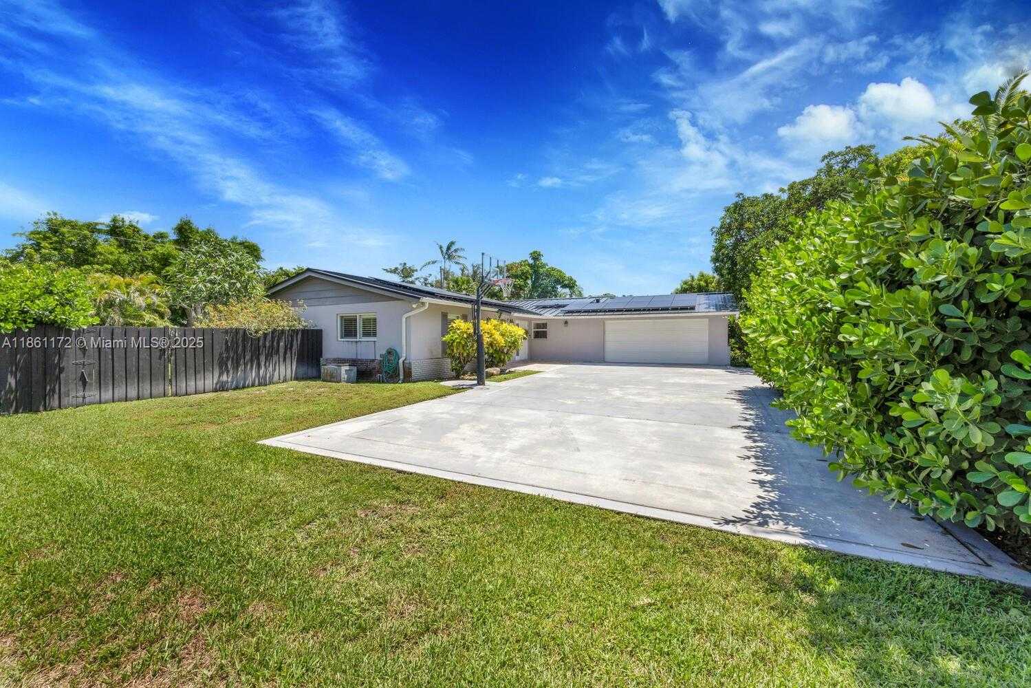 Small Image of 14701 SOUTH WEST 84TH CT, Palmetto Bay Number 41