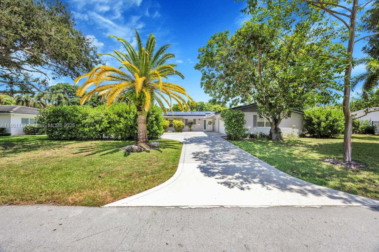 Small Image of 14701 SOUTH WEST 84TH CT, Palmetto Bay Number 42