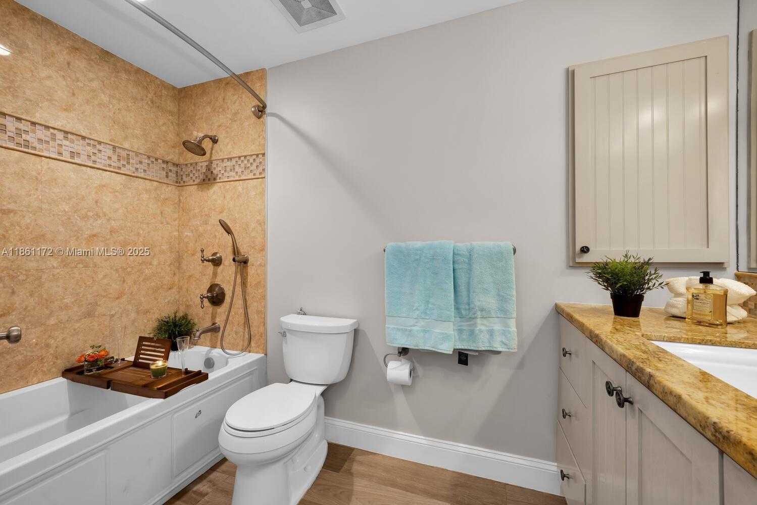 Small Image of 14701 SOUTH WEST 84TH CT, Palmetto Bay Number 6