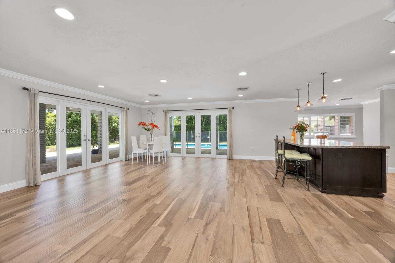 Small Image of 14701 SOUTH WEST 84TH CT, Palmetto Bay Number 8