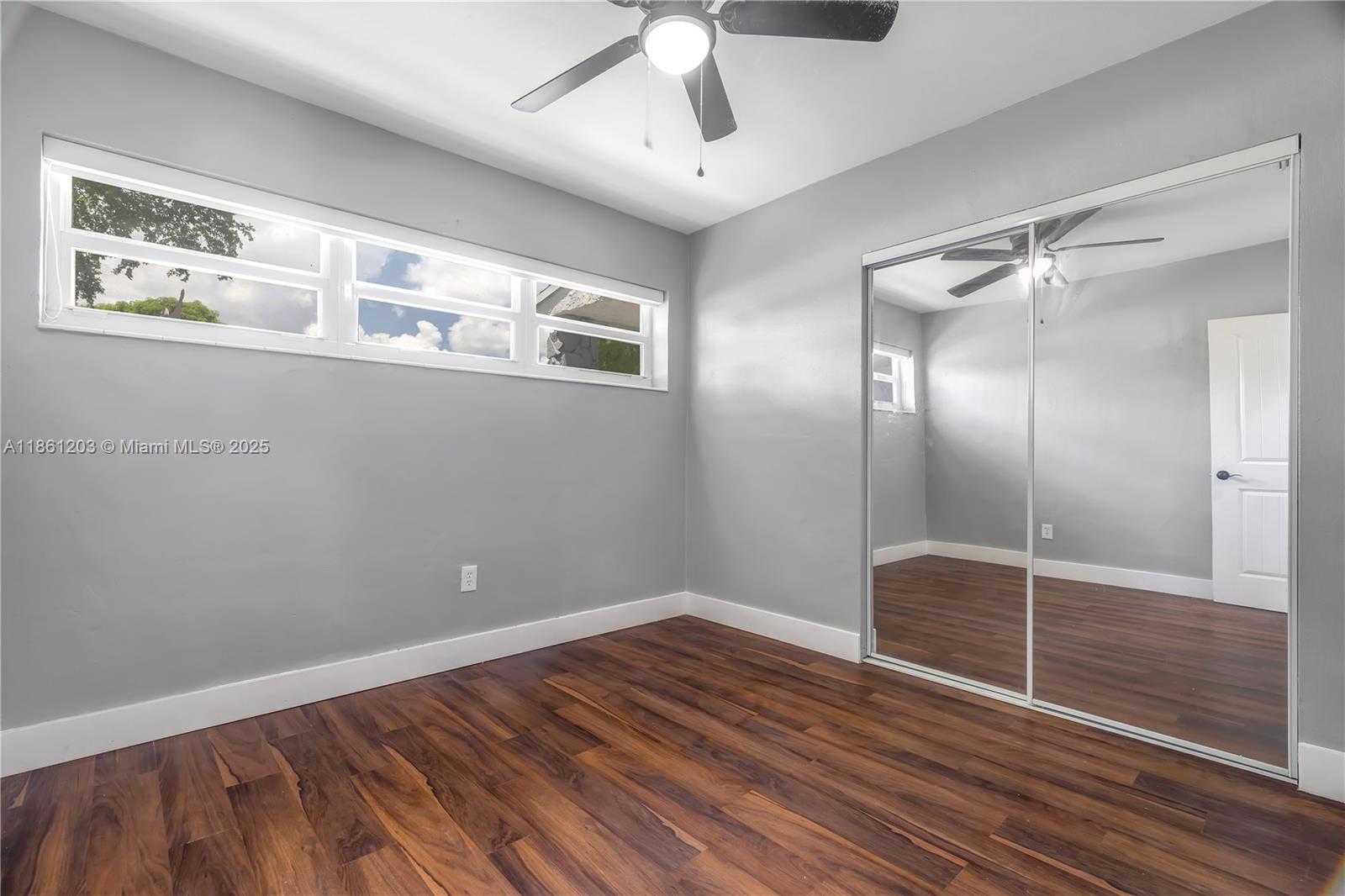 Small Image of 17201 NORTH WEST 37TH AVE, Miami Gardens Number 13