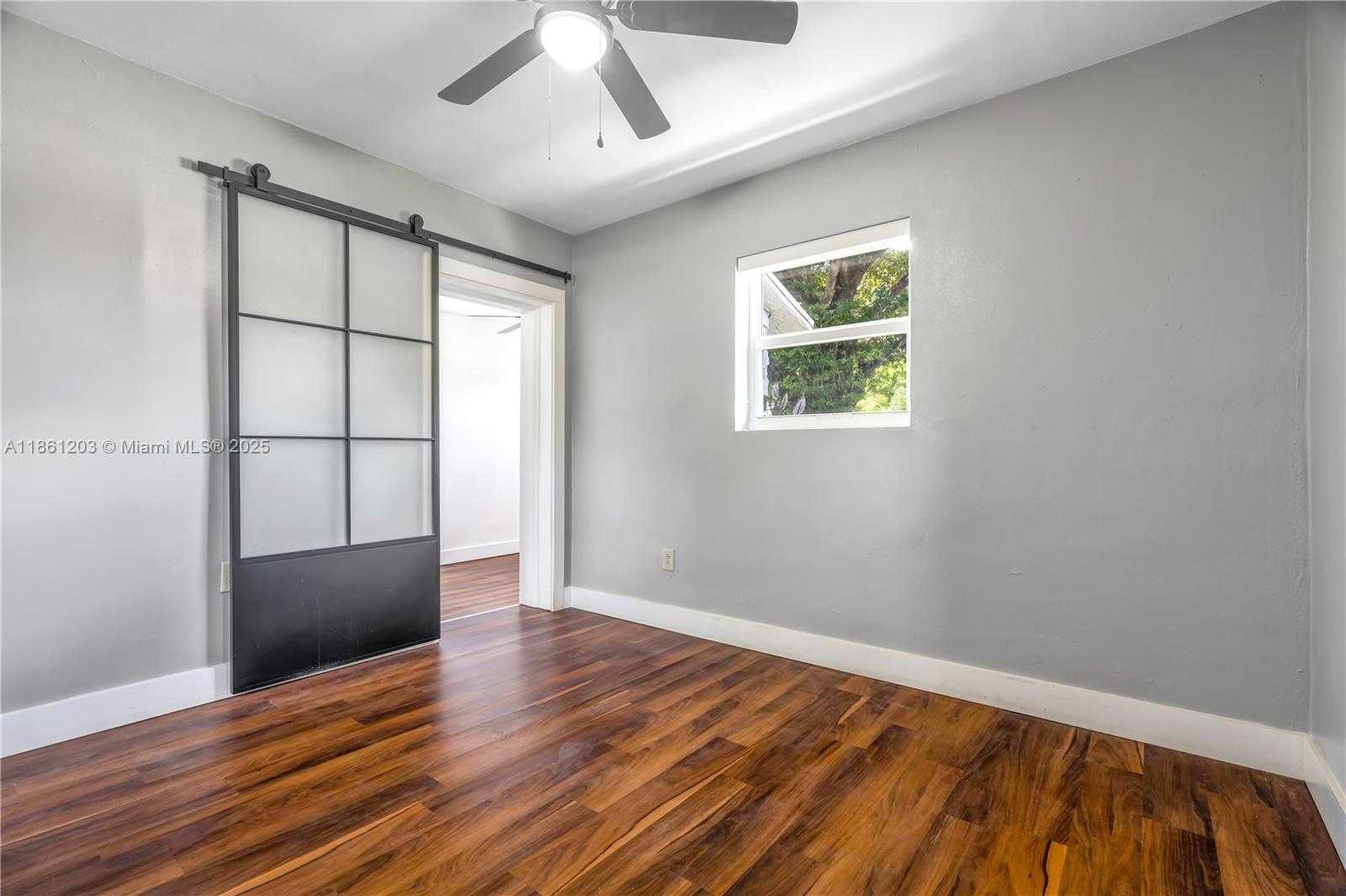 Small Image of 17201 NORTH WEST 37TH AVE, Miami Gardens Number 14