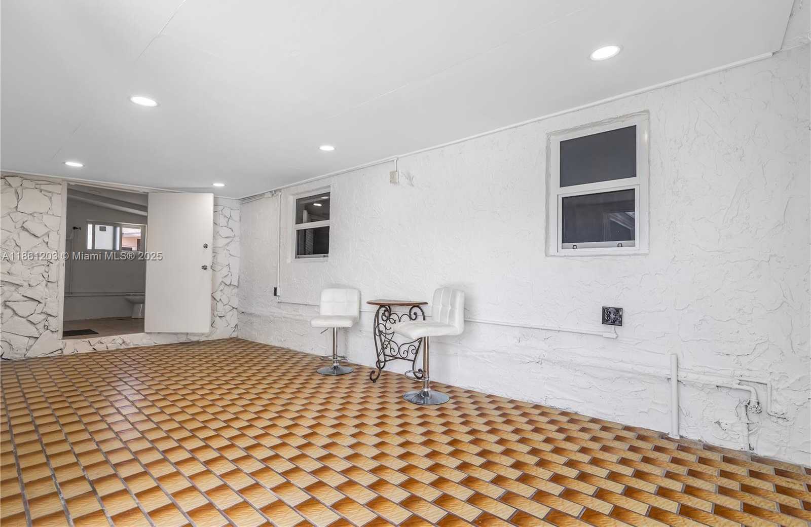 Small Image of 17201 NORTH WEST 37TH AVE, Miami Gardens Number 30