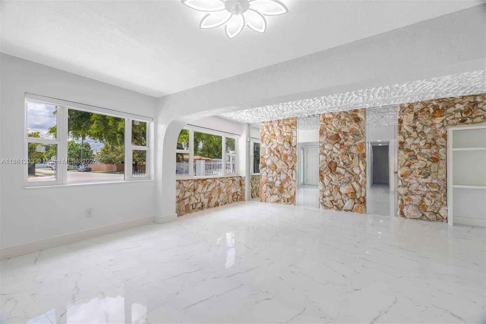 Small Image of 17201 NORTH WEST 37TH AVE, Miami Gardens Number 40