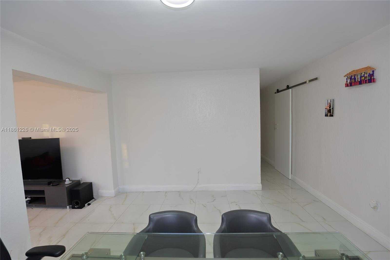 Small Image of 1330 NORTH 69TH AVE, Hollywood Number 12