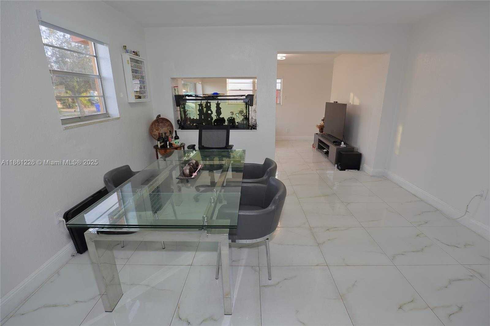 Small Image of 1330 NORTH 69TH AVE, Hollywood Number 13