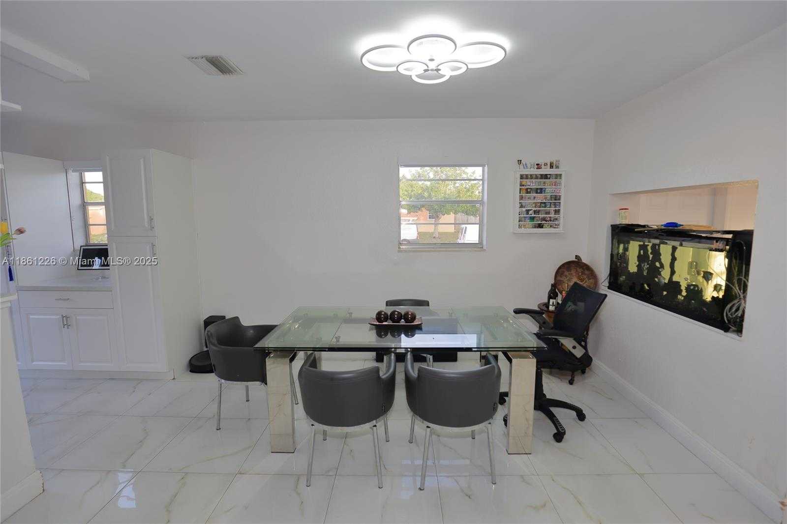 Small Image of 1330 NORTH 69TH AVE, Hollywood Number 14