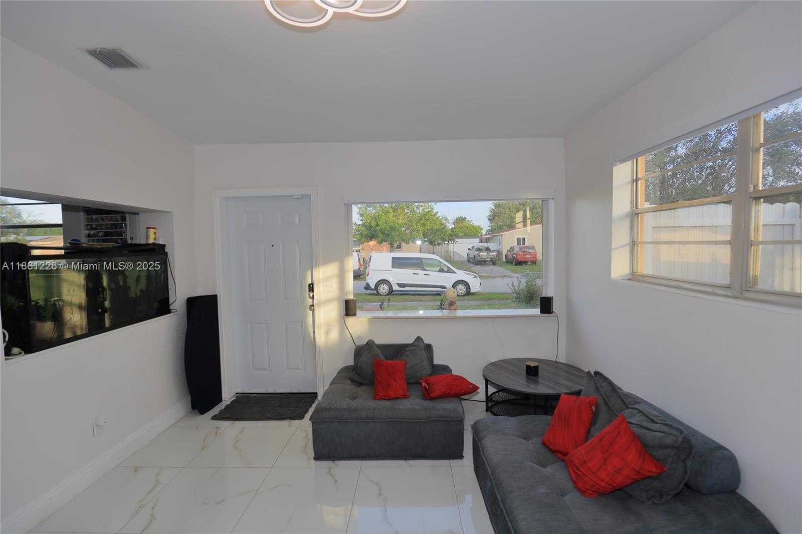 Small Image of 1330 NORTH 69TH AVE, Hollywood Number 17