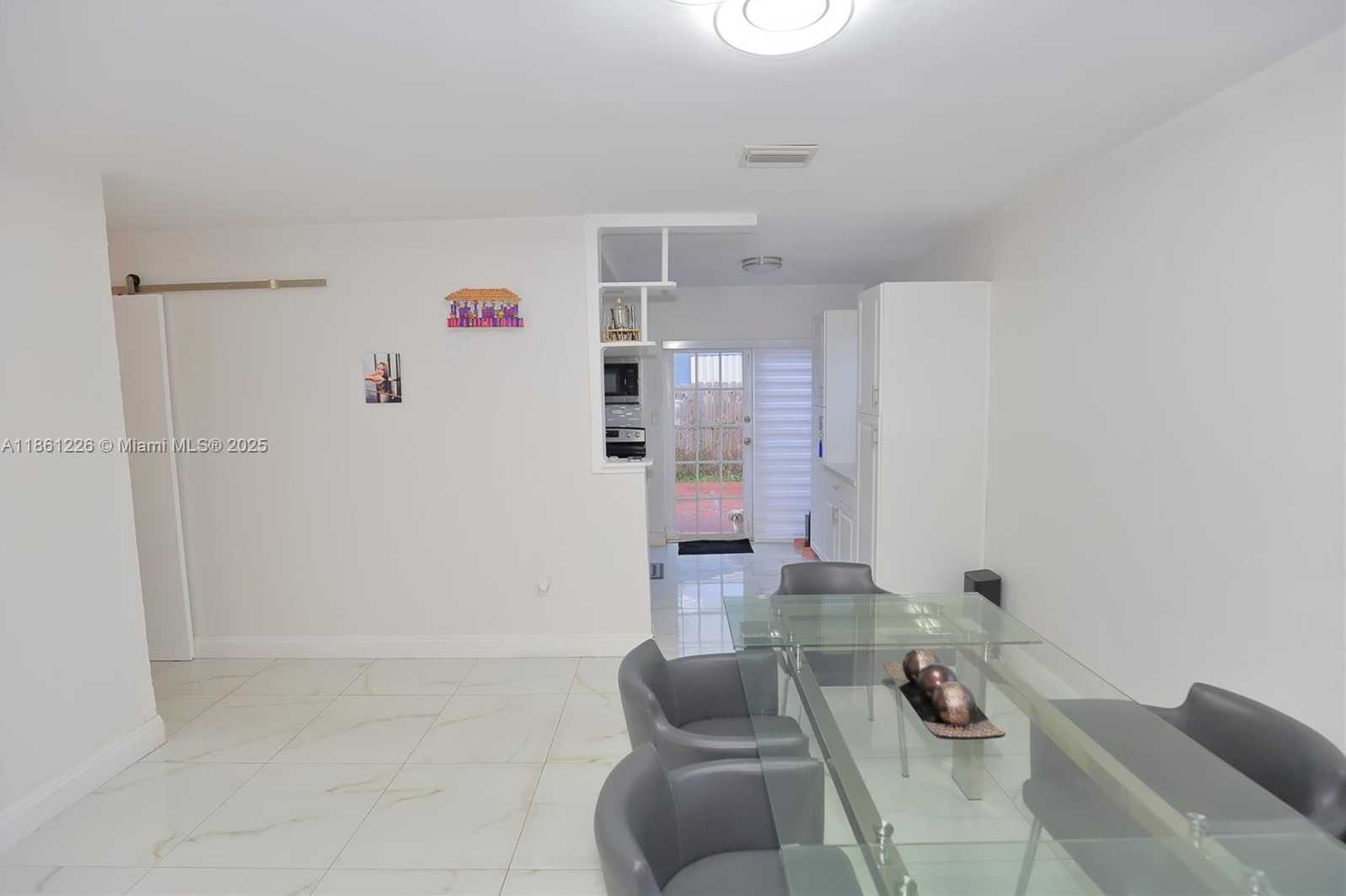 Small Image of 1330 NORTH 69TH AVE, Hollywood Number 3
