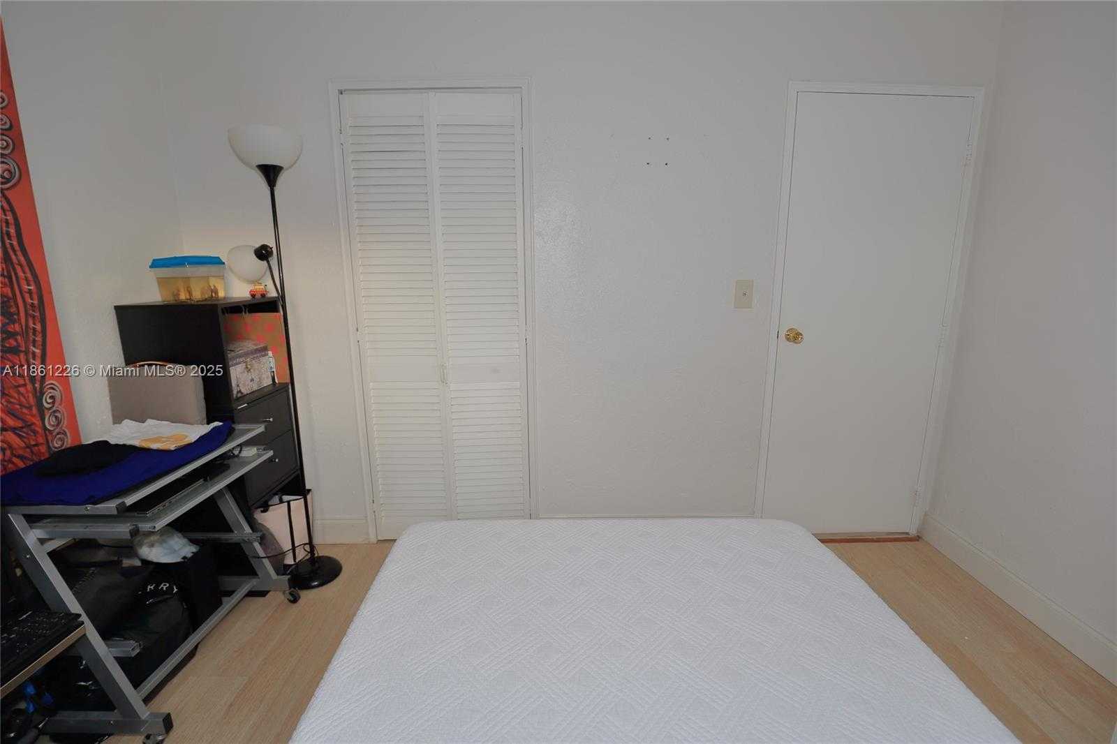 Small Image of 1330 NORTH 69TH AVE, Hollywood Number 4