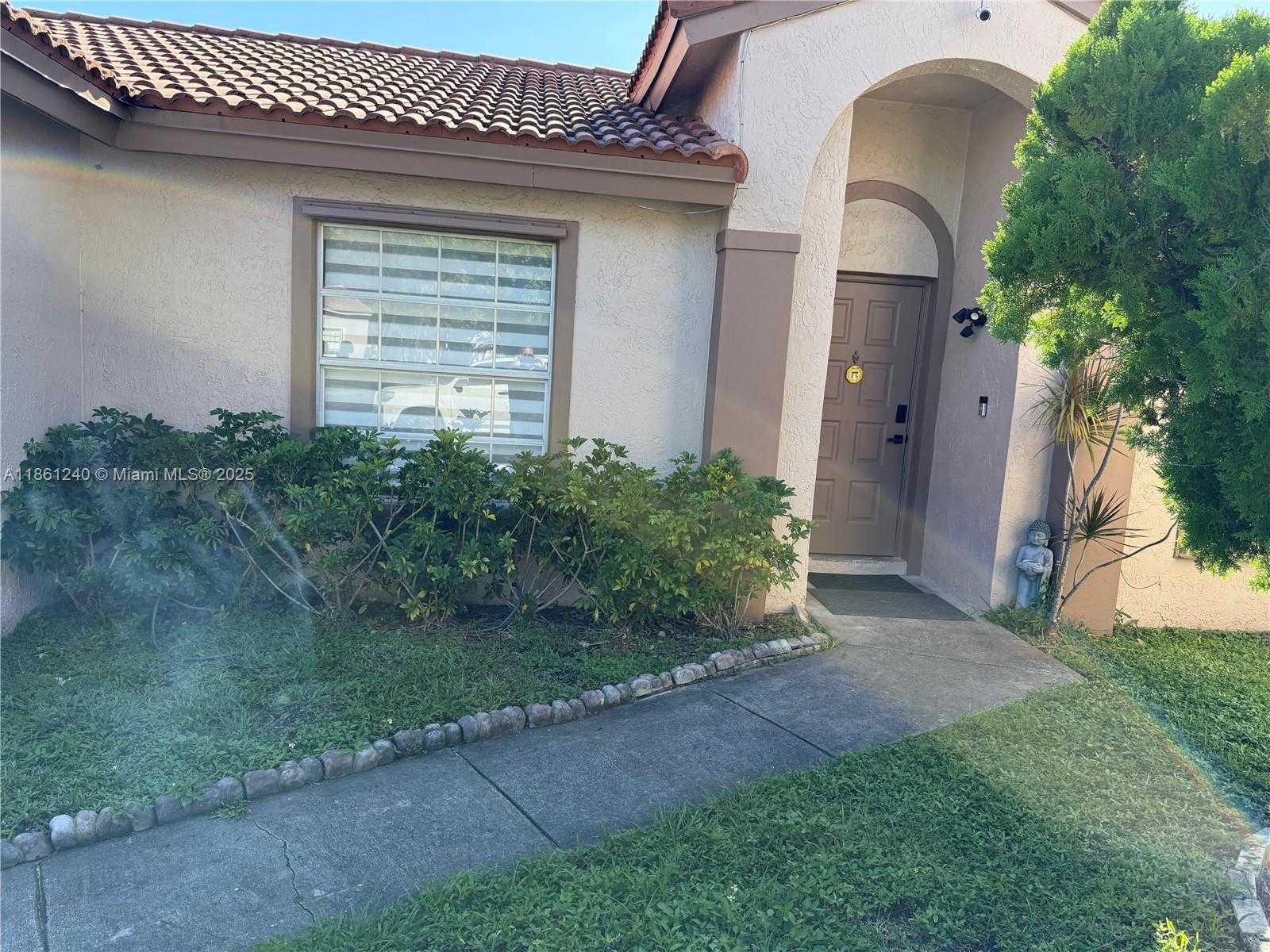 Small Image of 1275 NORTH WEST 126TH ST, Sunrise Number 2