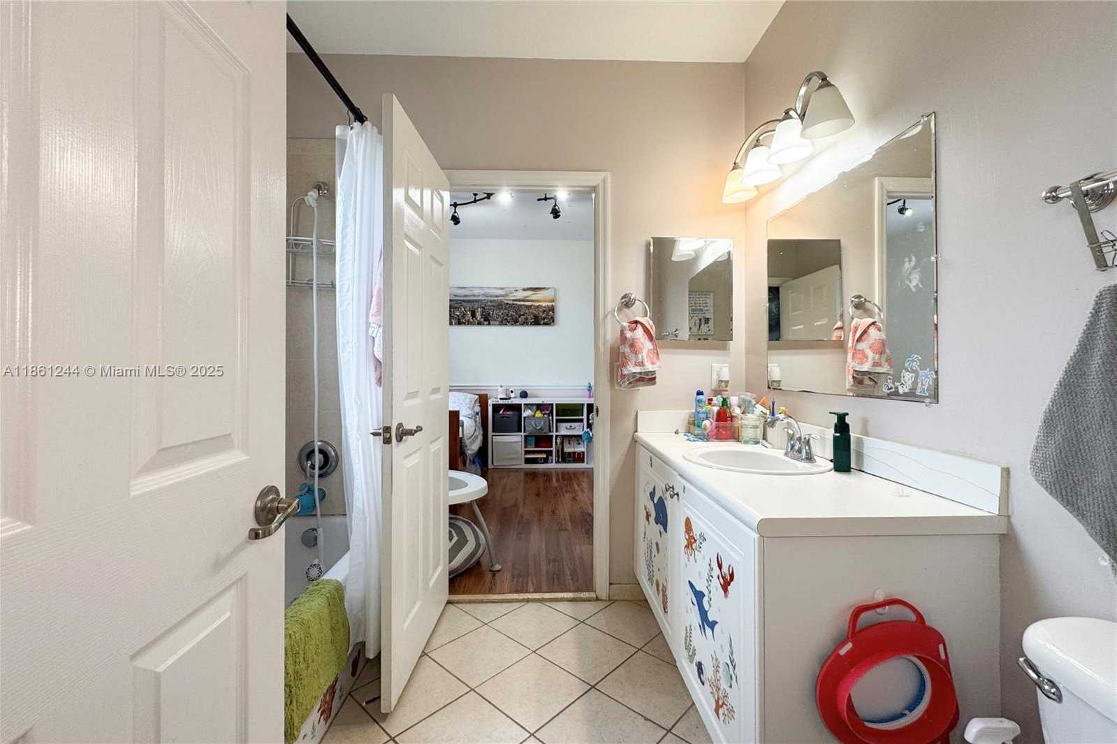 Small Image of 23745 SOUTH WEST 114TH CT, Homestead Number 20