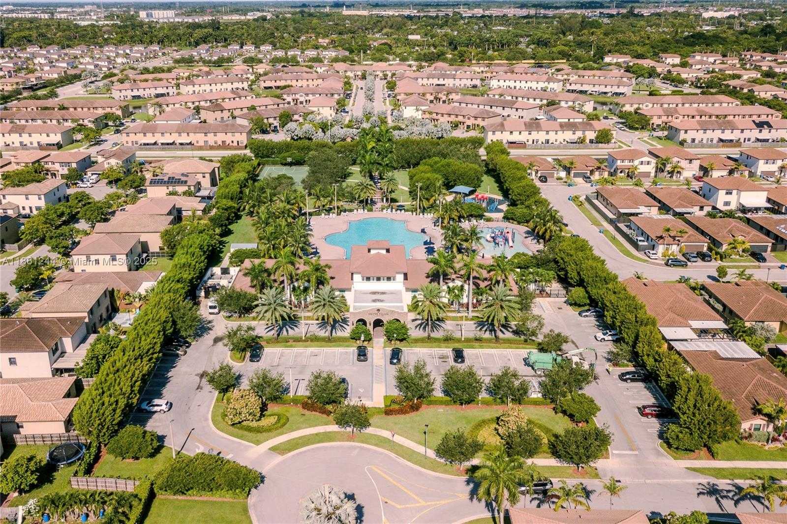 Small Image of 23745 SOUTH WEST 114TH CT, Homestead Number 3