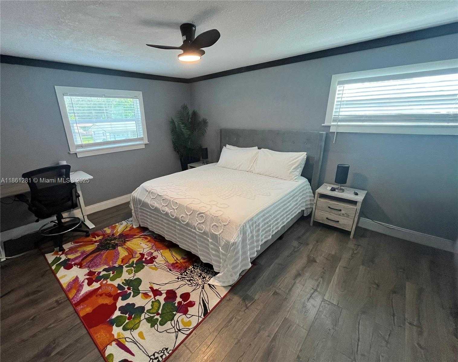Small Image of 350 NORTH WEST 206TH TER, Miami Gardens Number 11
