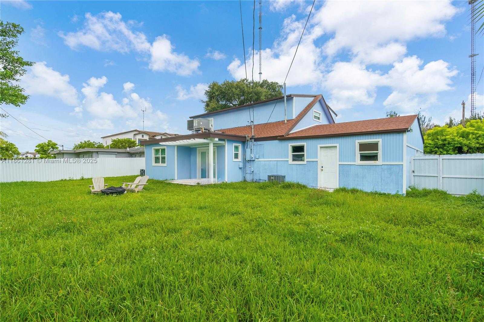 Small Image of 350 NORTH WEST 206TH TER, Miami Gardens Number 20