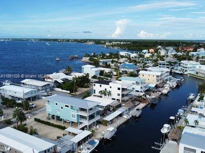 Small Image of 721 GARDEN STATE LN, Key Largo Number 12