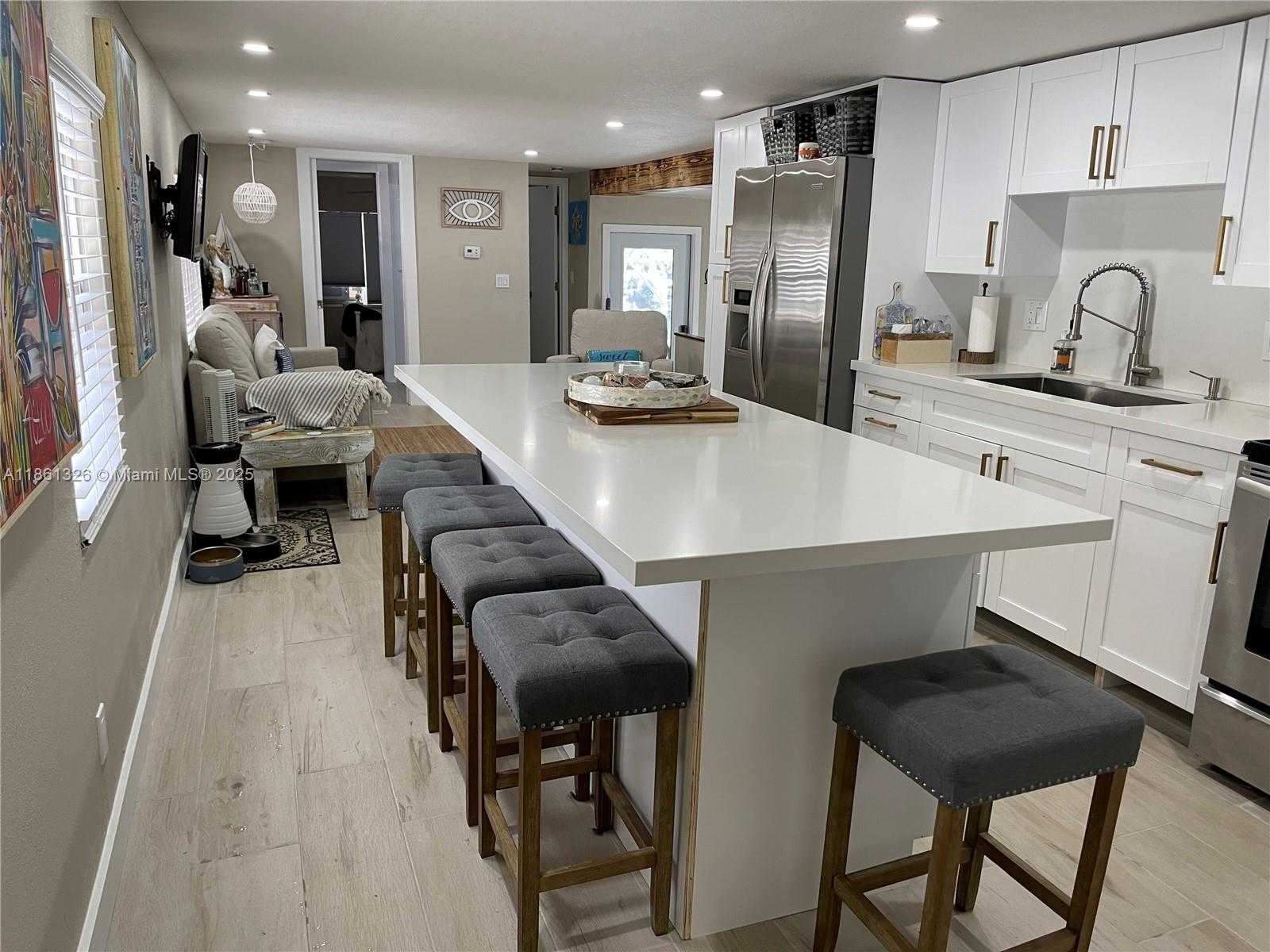 Small Image of 721 GARDEN STATE LN, Key Largo Number 4