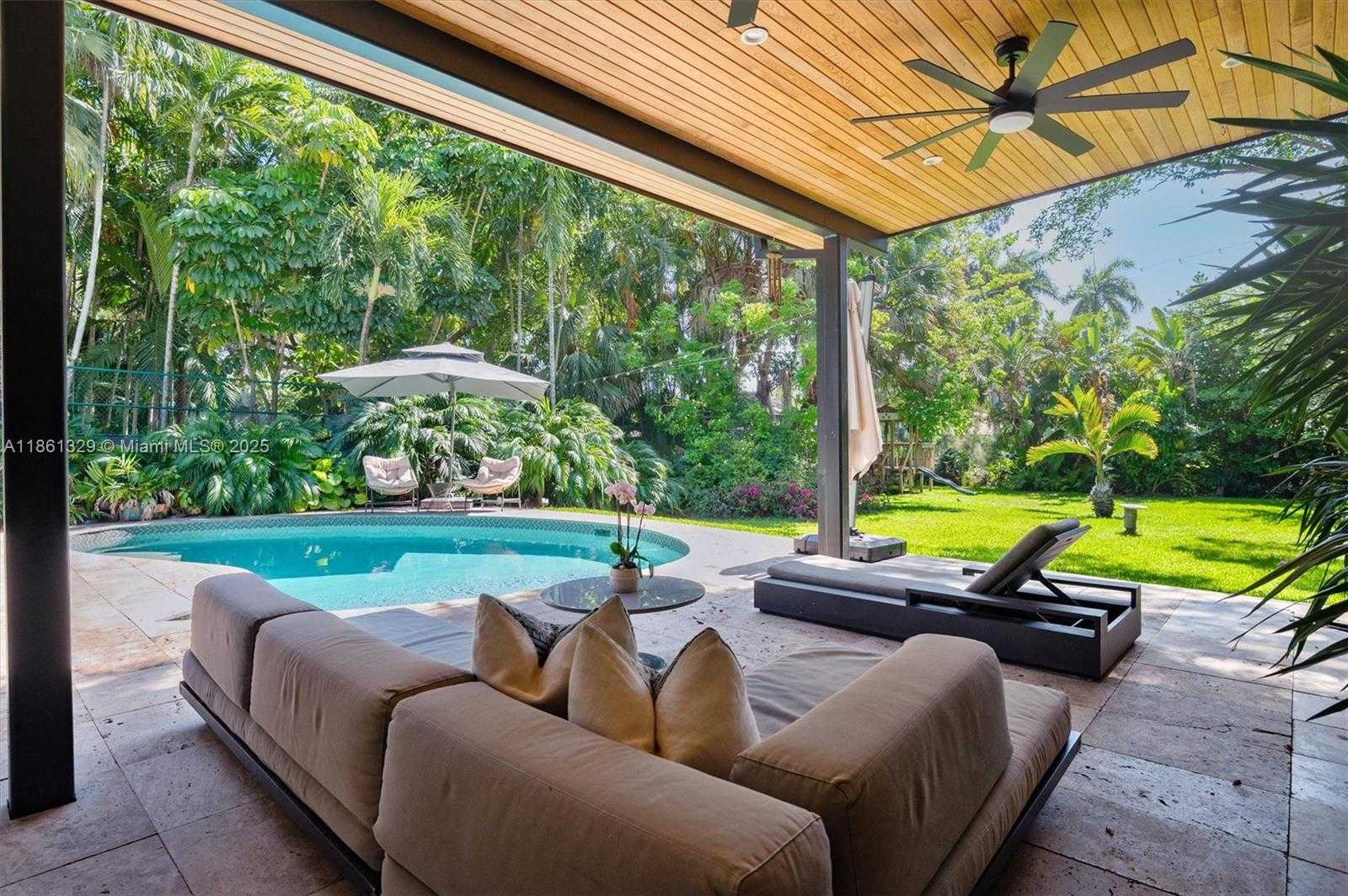 Small Image of 12790 GRIFFING BLVD, North Miami Number 26