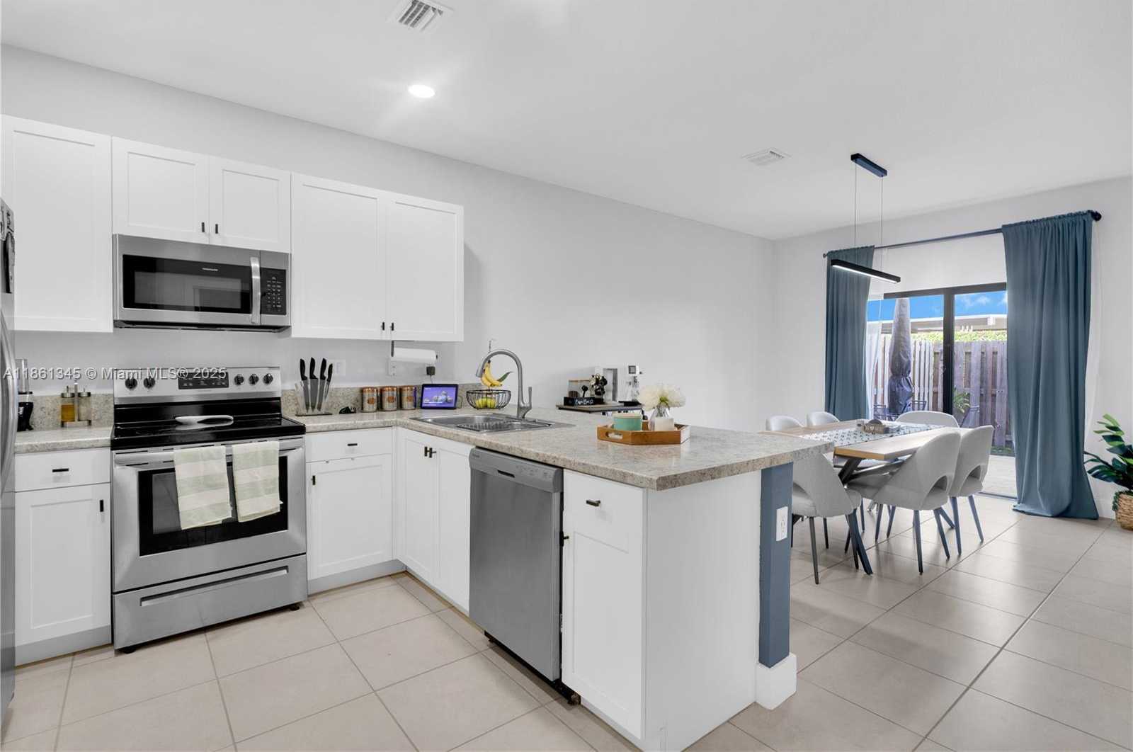 Small Image of 25060 SOUTH WEST 114TH AVE, Homestead Number 16