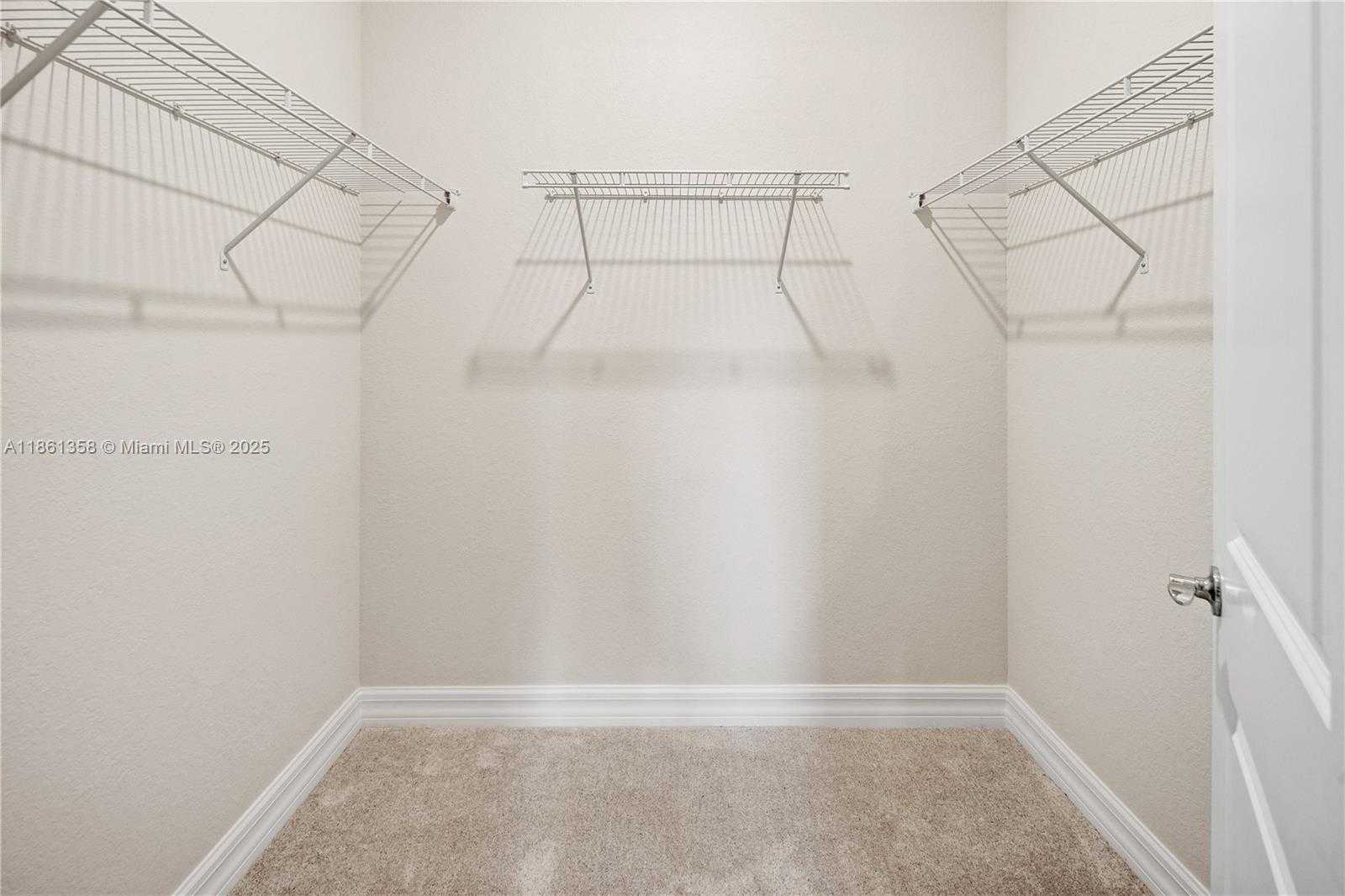 Small Image of 4488 EAST APPLETON CIR E, Oakland Park Number 12