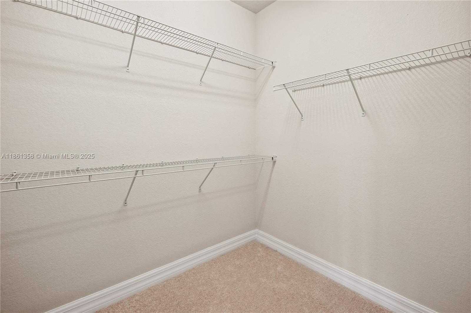 Small Image of 4488 EAST APPLETON CIR E, Oakland Park Number 18
