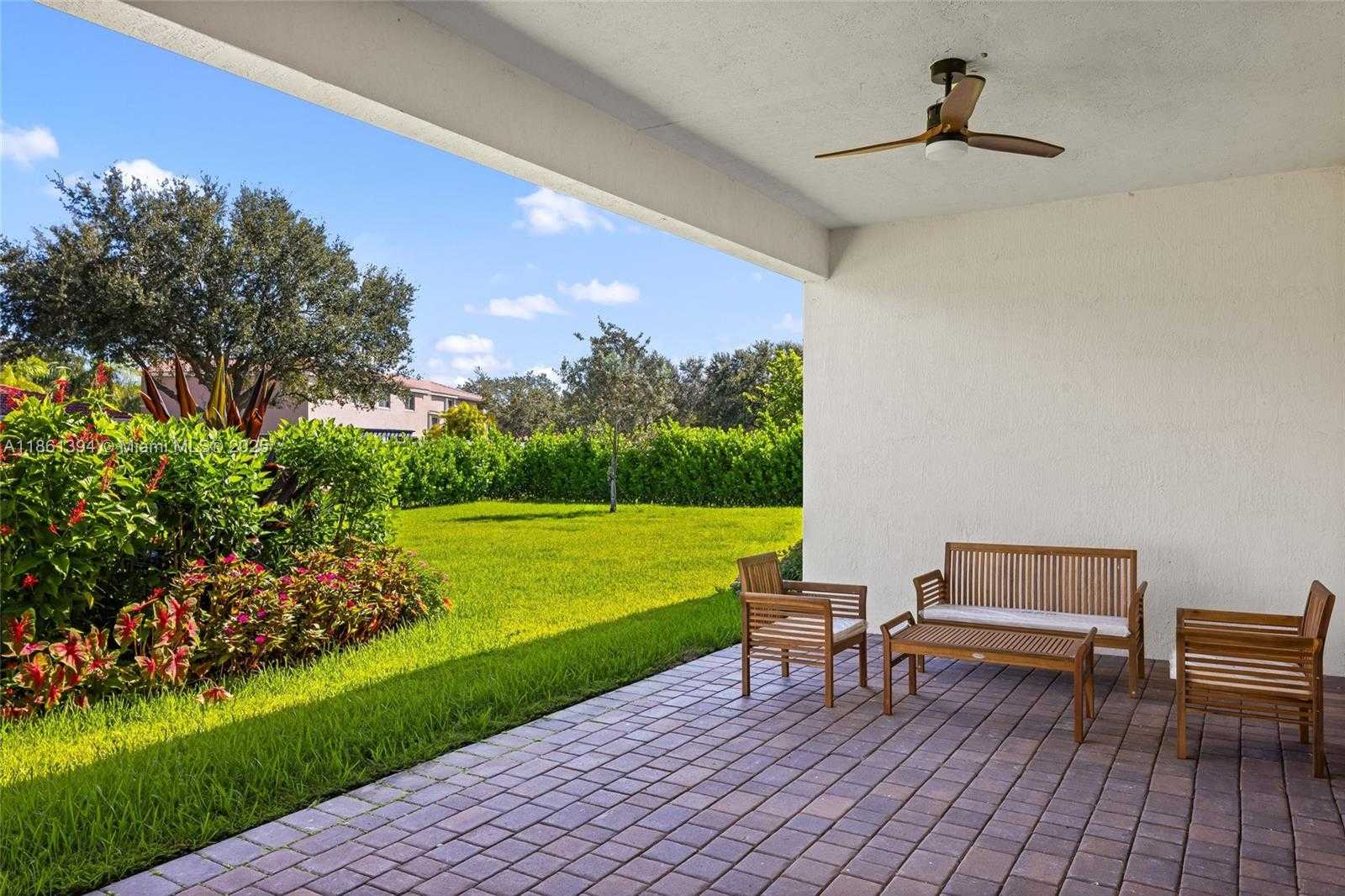 Small Image of 11125 NORTH SIERRA RANCH DR, Davie Number 37