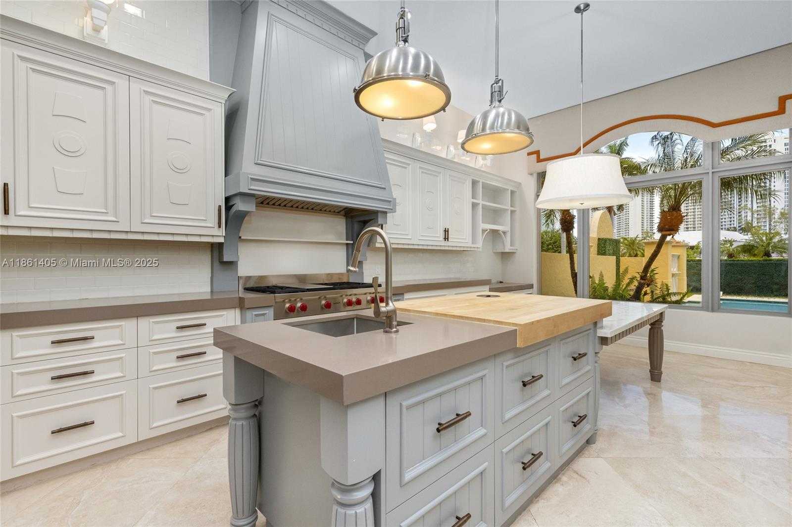 Small Image of 1504 ISLAND BLVD, Aventura Number 10